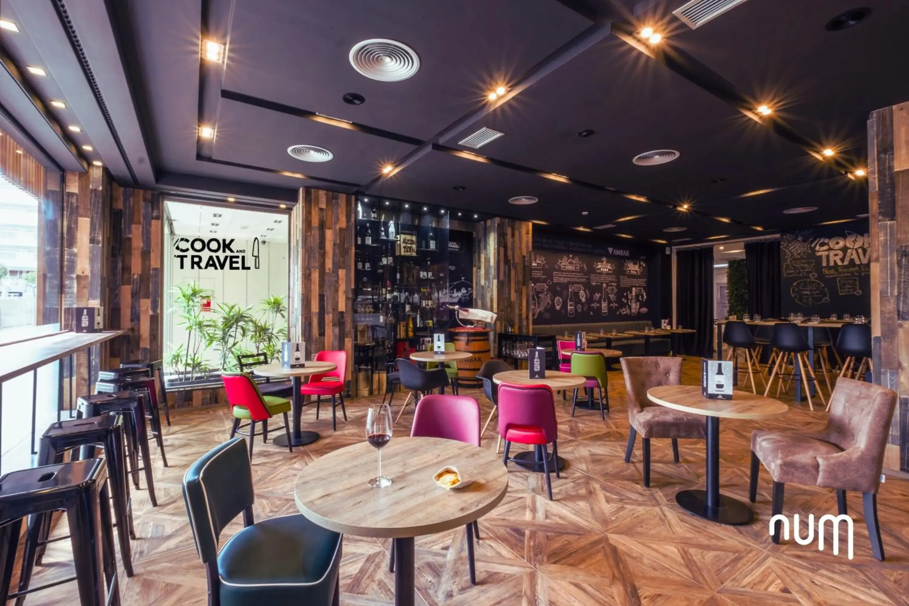 Restaurant/places to eat in Num Hotel Restaurant/places to eat in Num Hotel