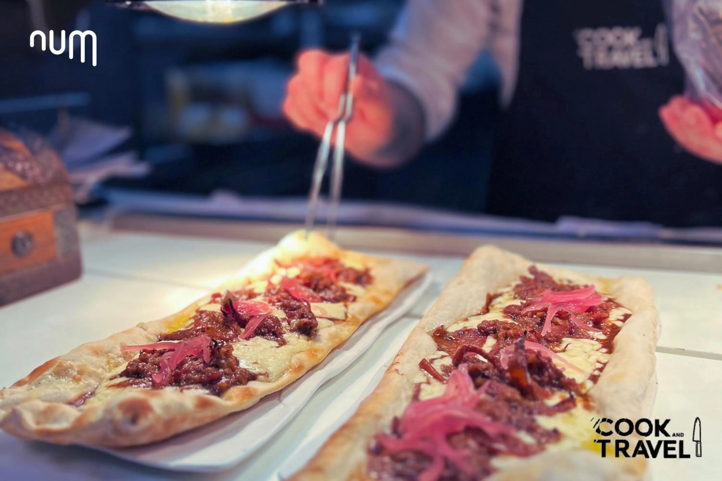 Restaurant/places to eat in Num Hotel