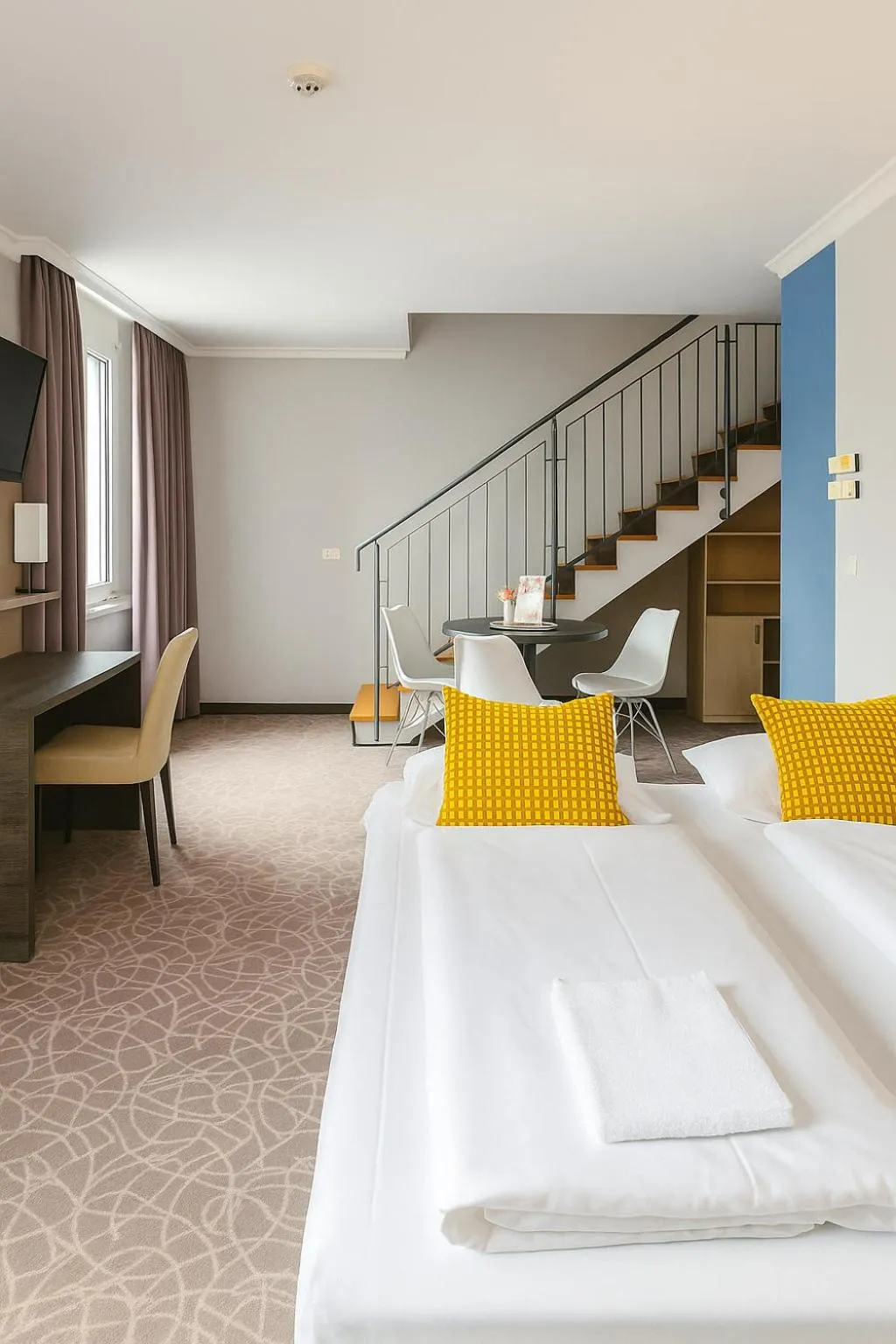 Living room, Bed in 24hours Apartment Hotel