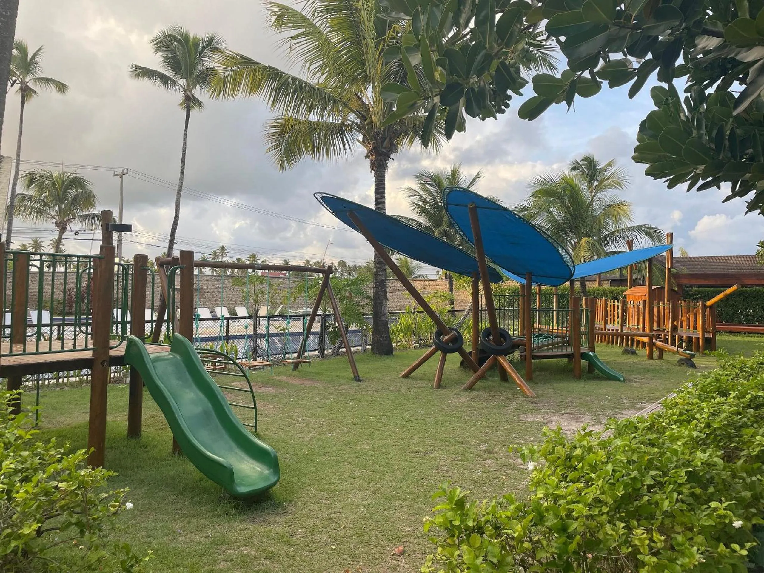 Children play ground in Duplex de Luxo - Muro Alto Malawí