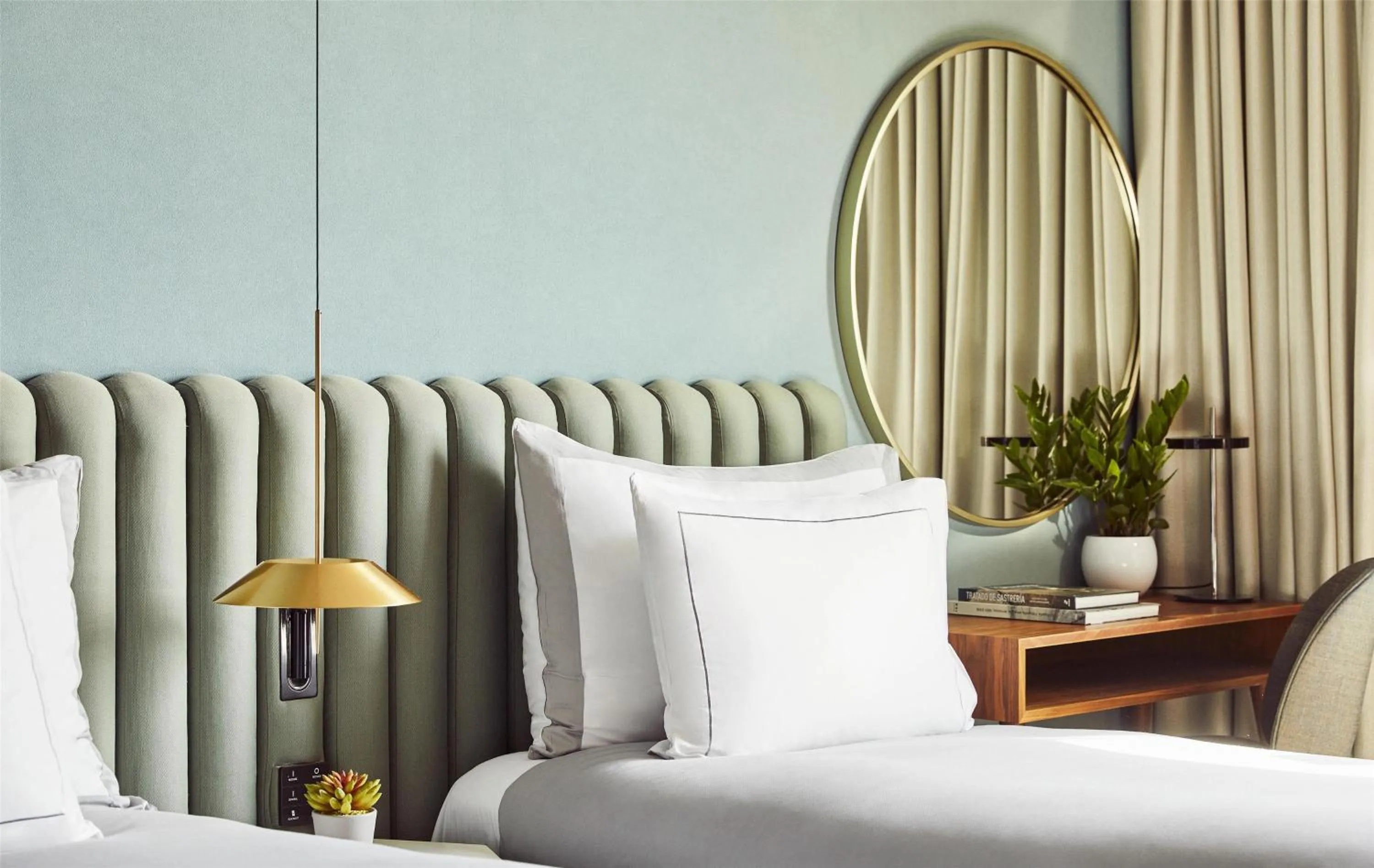 Bedroom, Bed in Grand Hyatt Barcelona