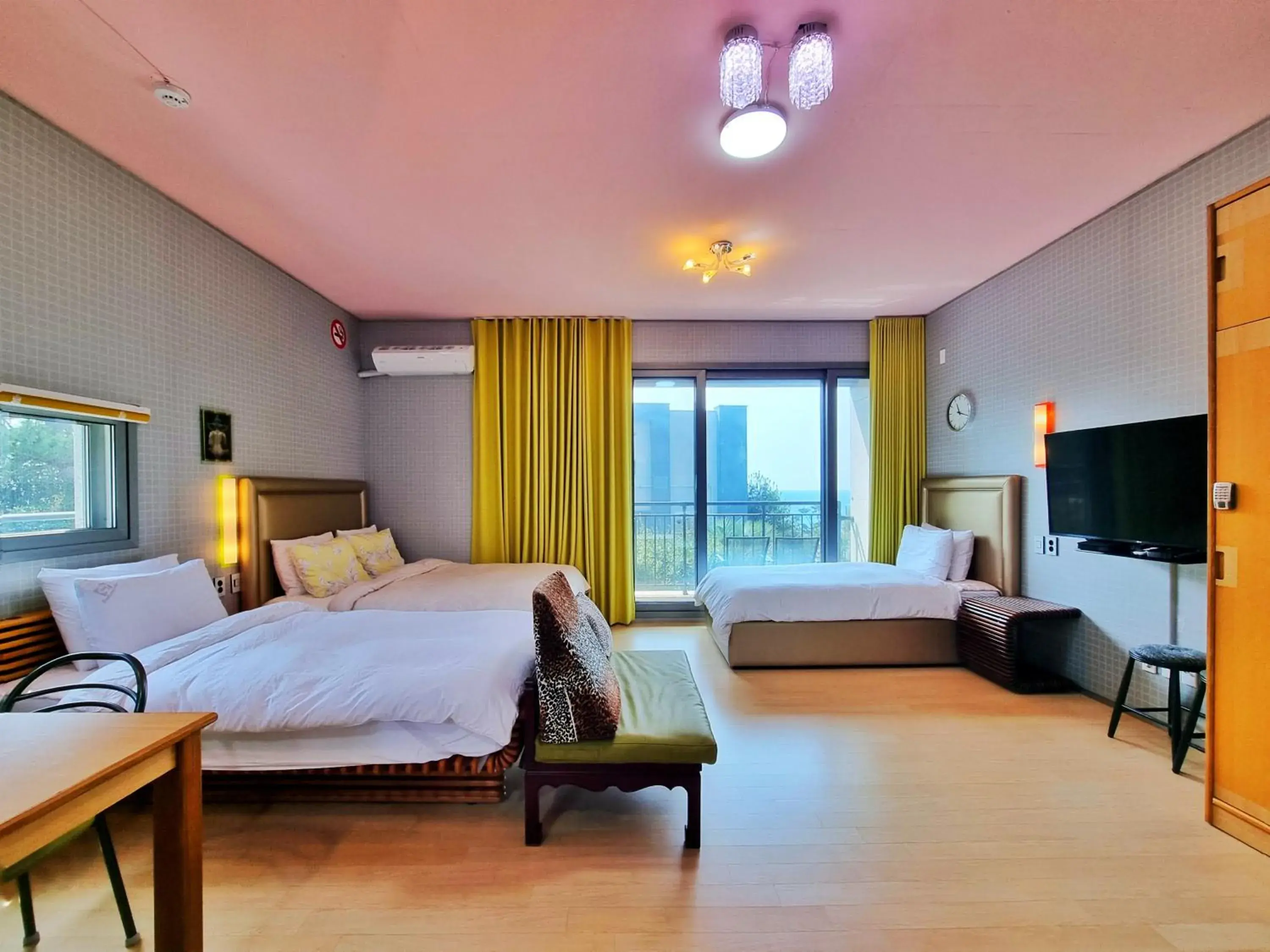 Quadruple Room with Garden View in OROJEJU Quadruple Room with Garden View in OROJEJU