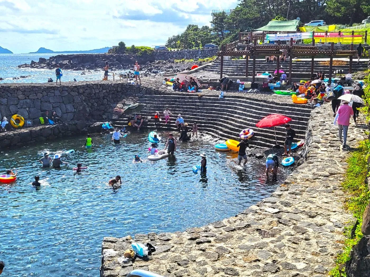 Snorkeling in OROJEJU