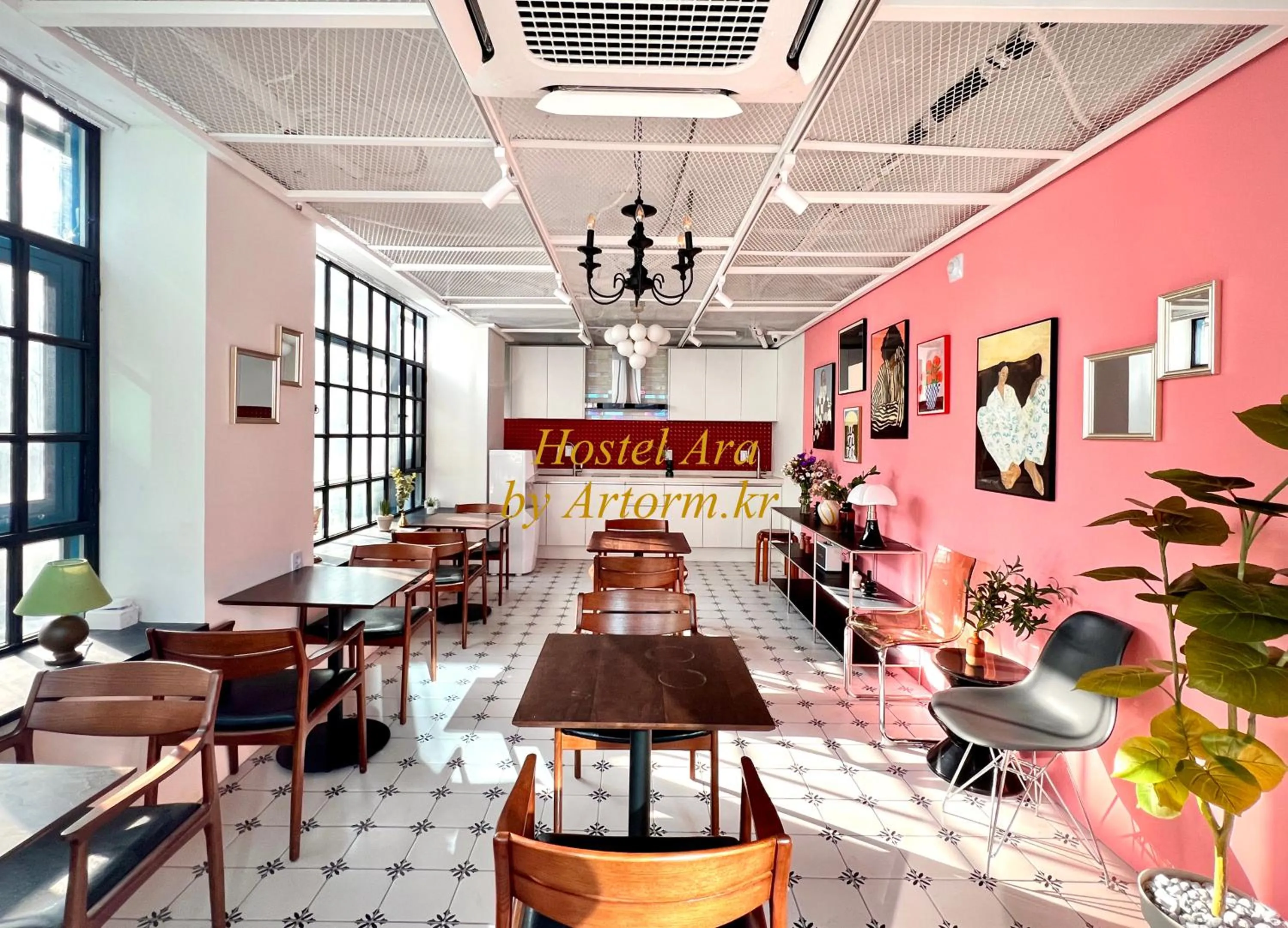 Lounge or bar in ARA125