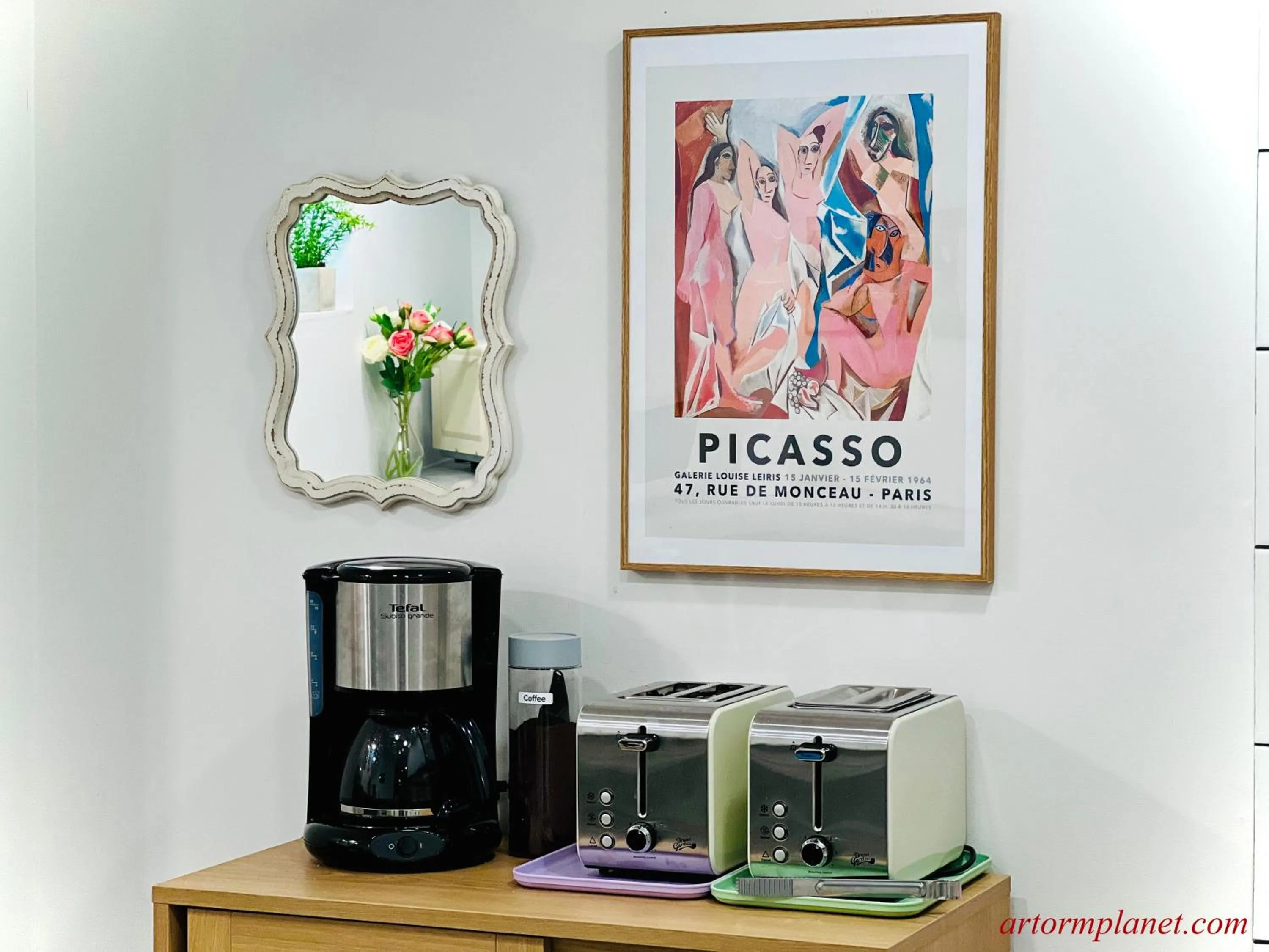 Coffee/tea facilities in ARA125