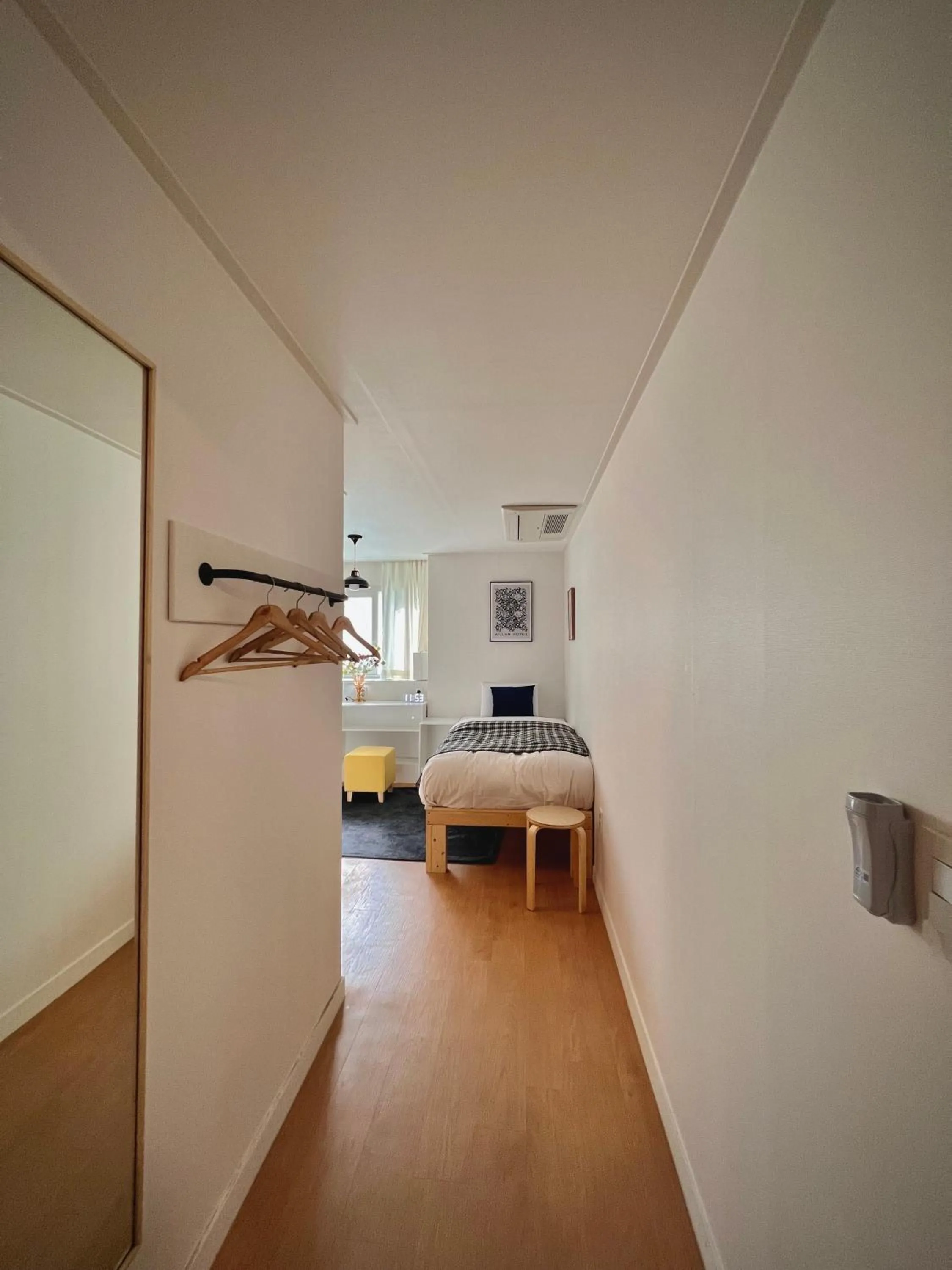 Bedroom, Bed in ARA125