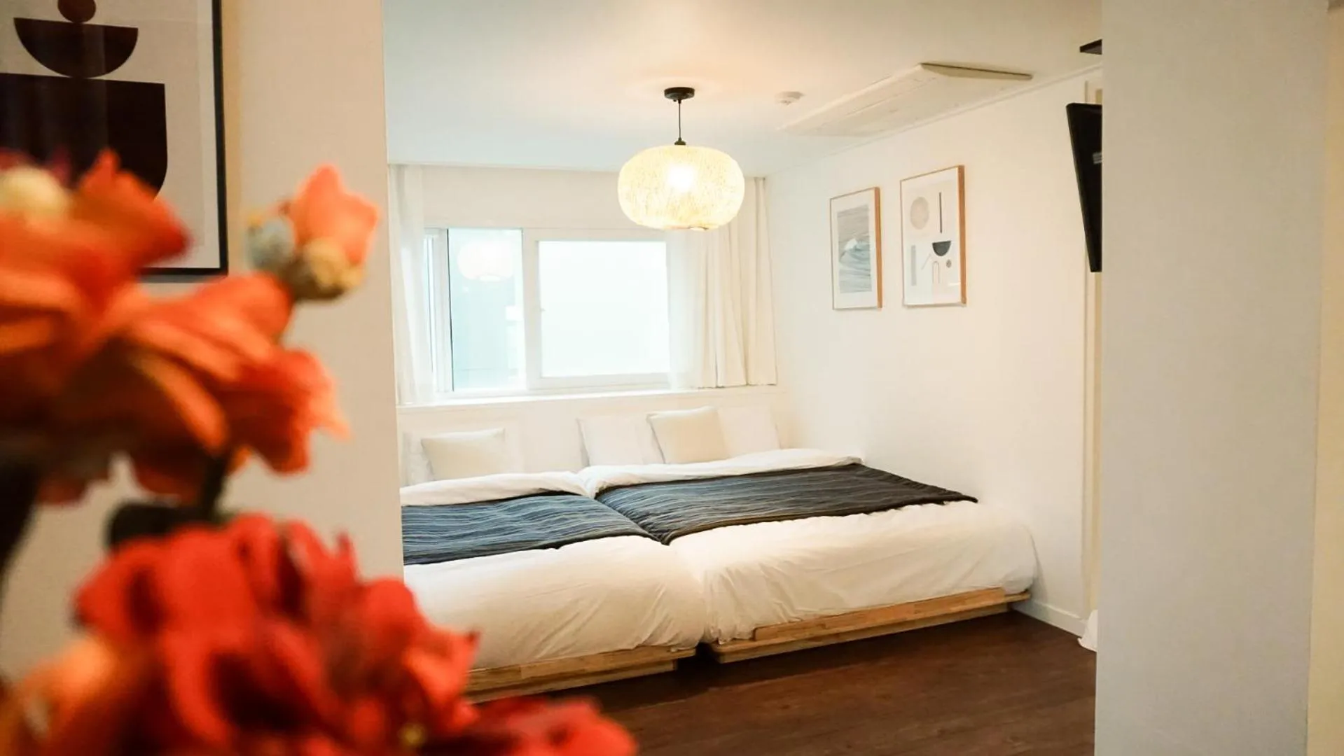 Bedroom, Bed in ARA125