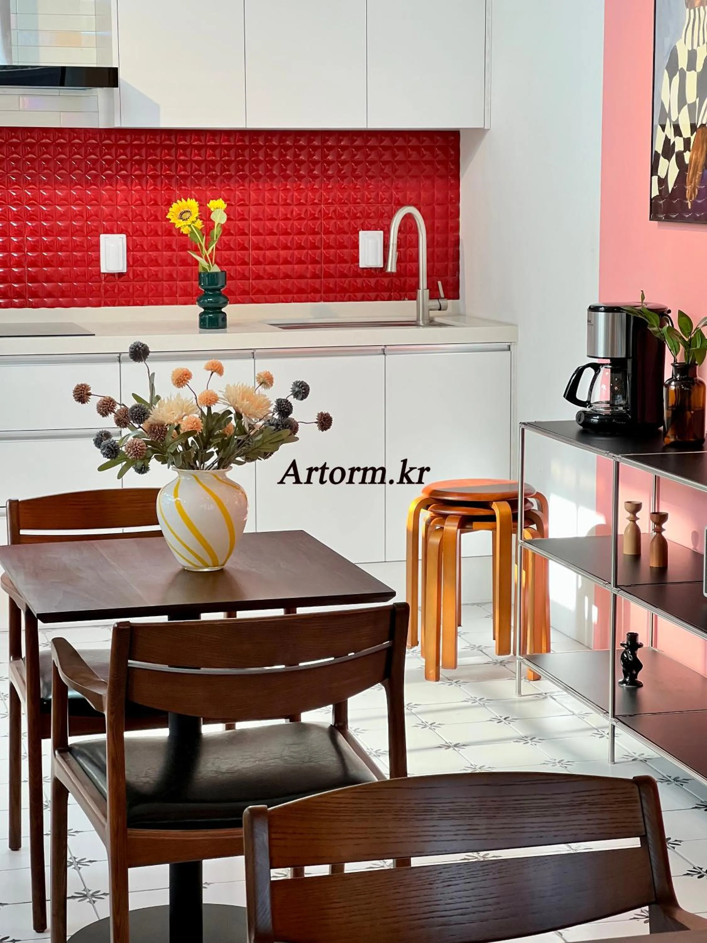 Communal kitchen in ARA125