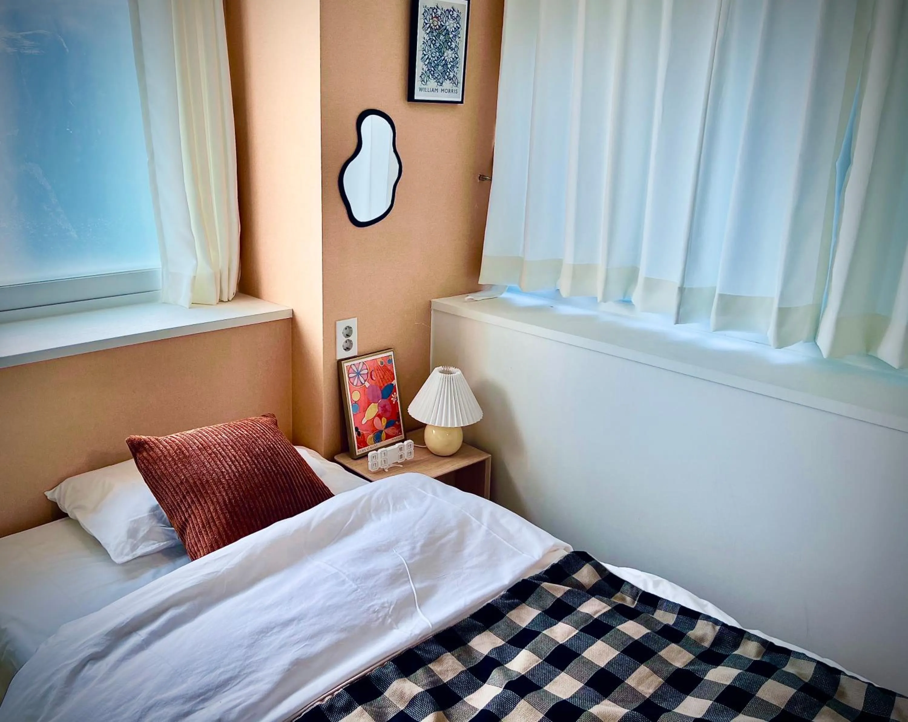 Bedroom, Bed in ARA125