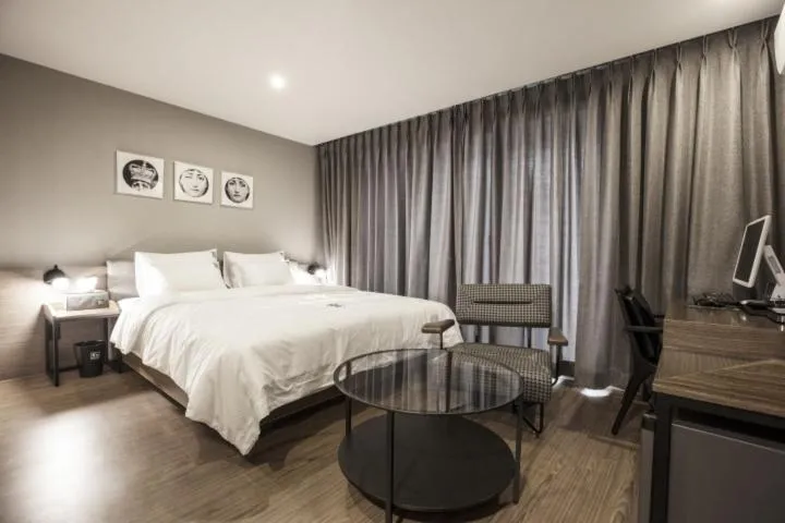 Bed in Number 25 Hotel Gimhae Eobang