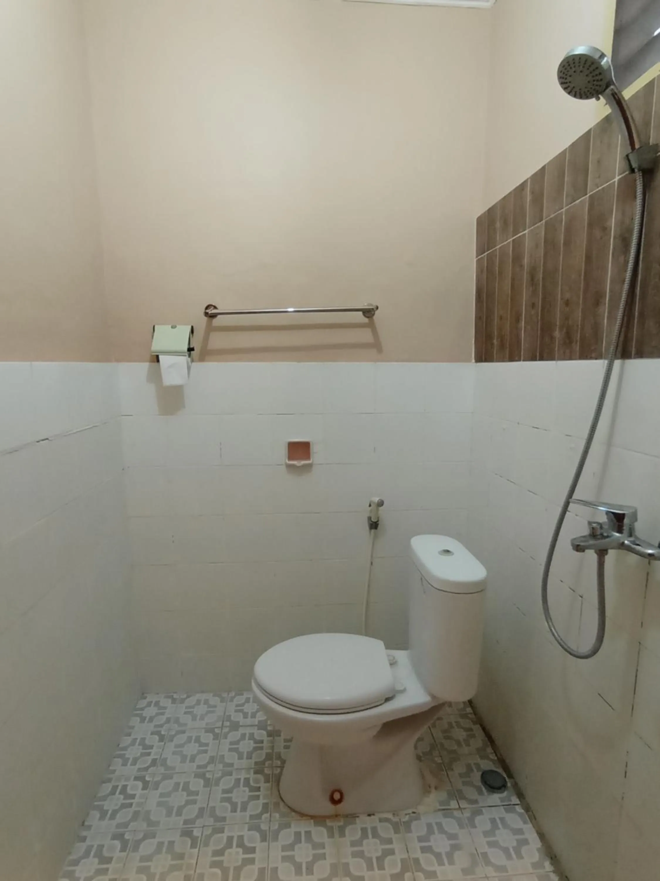 Bathroom in Lita Homestay