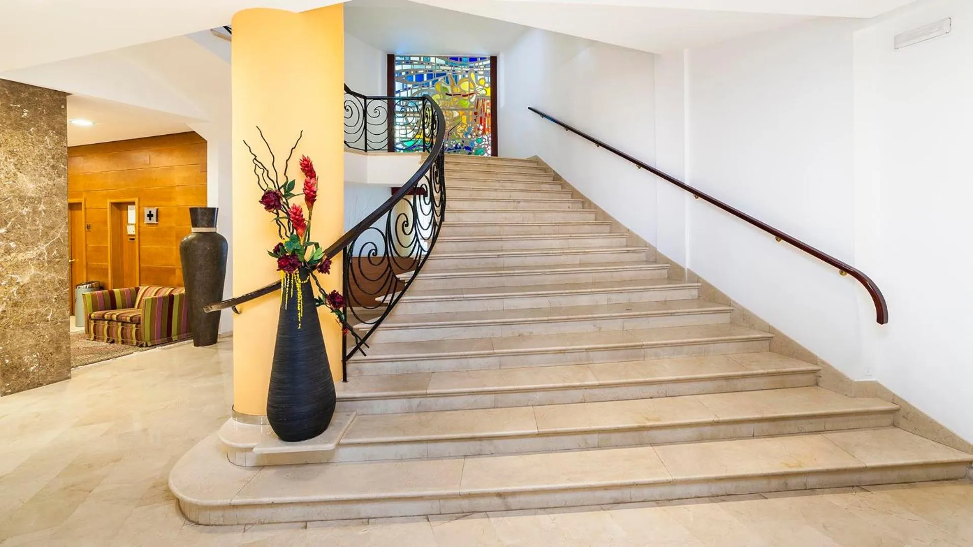 Lobby or reception in Globales Almirante Farragut