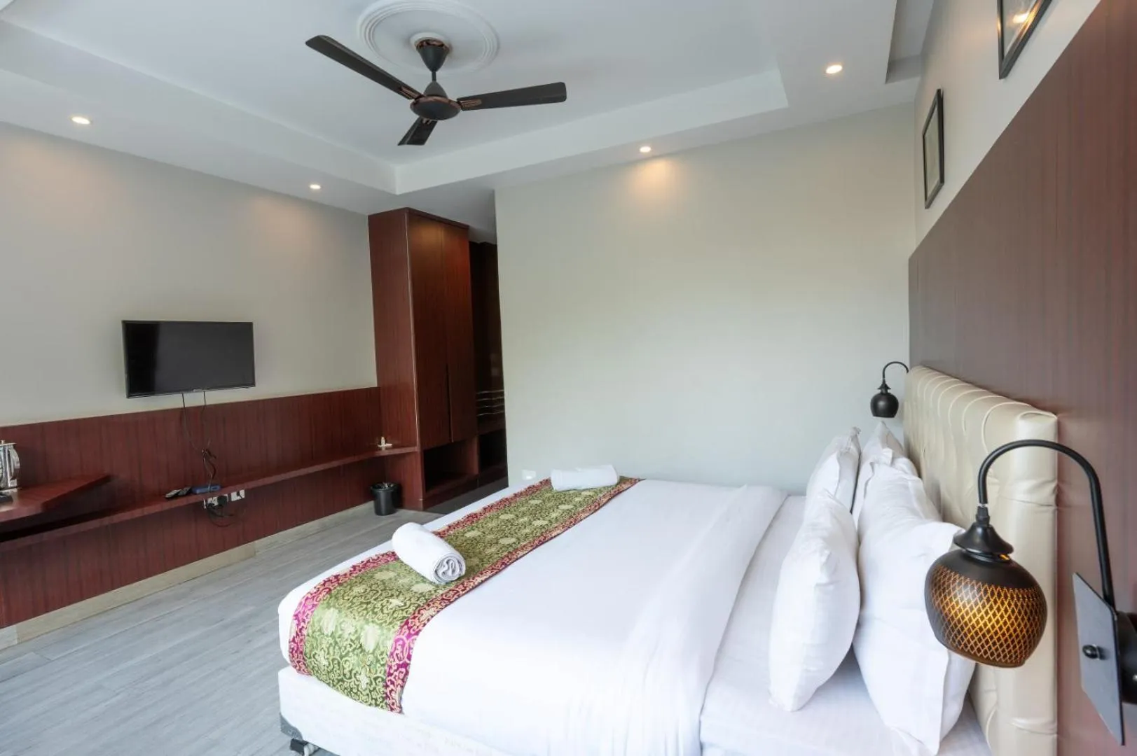 Bed in Avianna Gangtok Resort & Spa