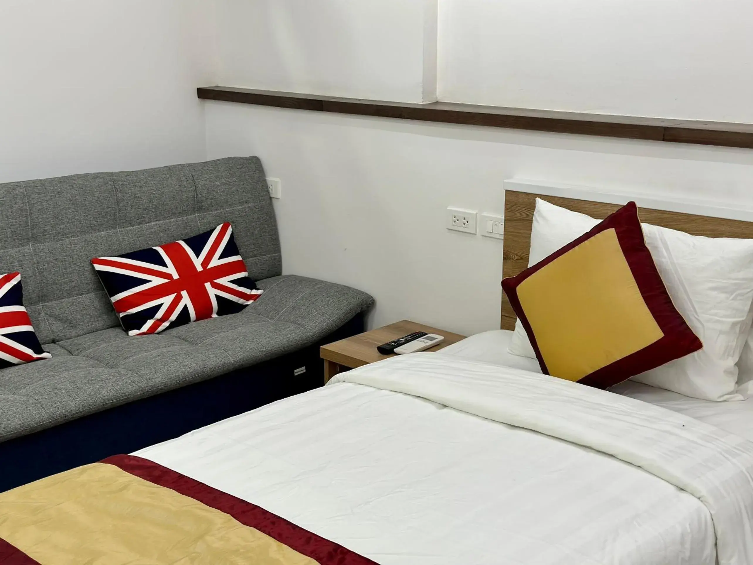 Budget Twin Room in Hanoi Saga Hotel Budget Twin Room in Hanoi Saga Hotel