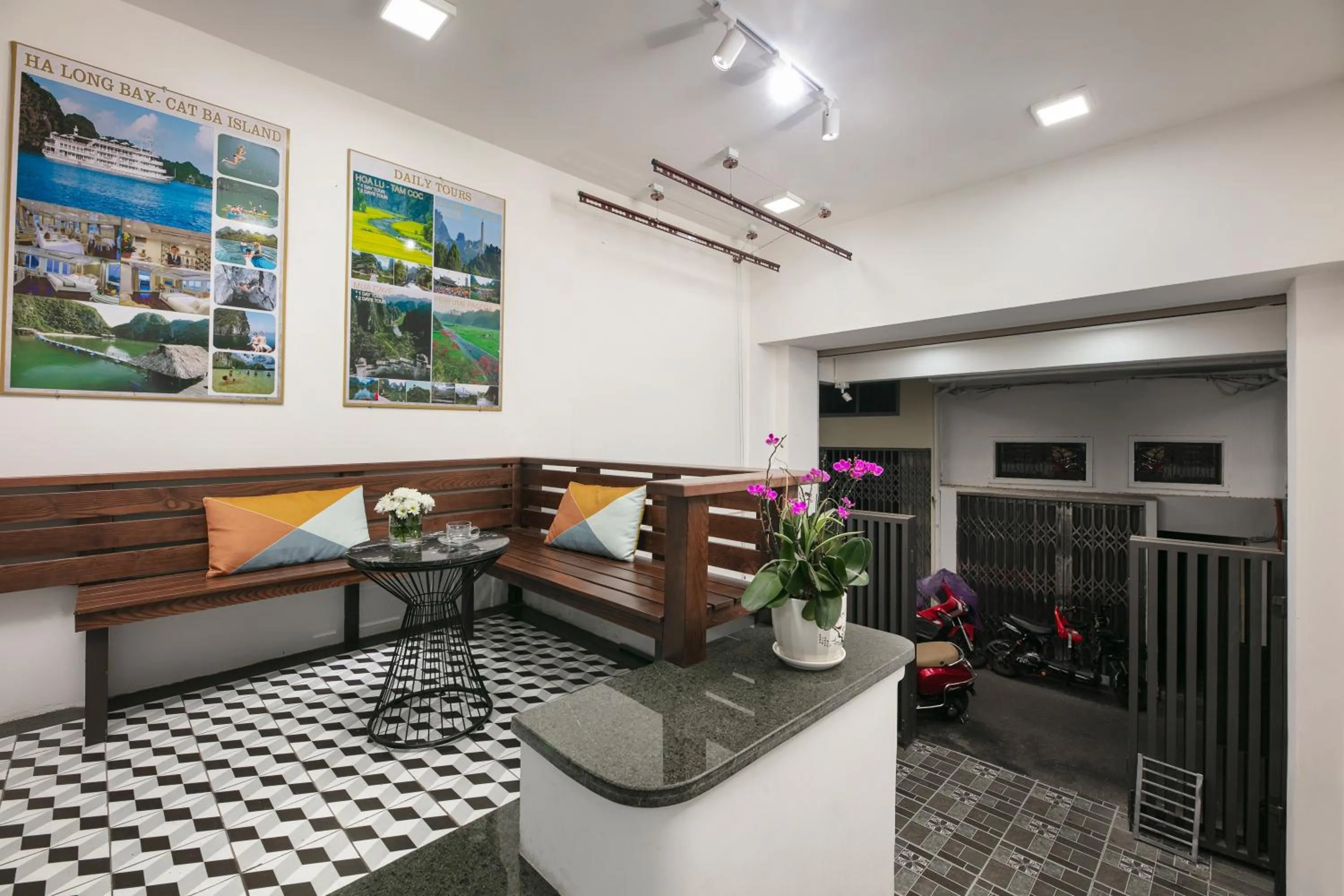 Living room in Hanoi Saga Hotel