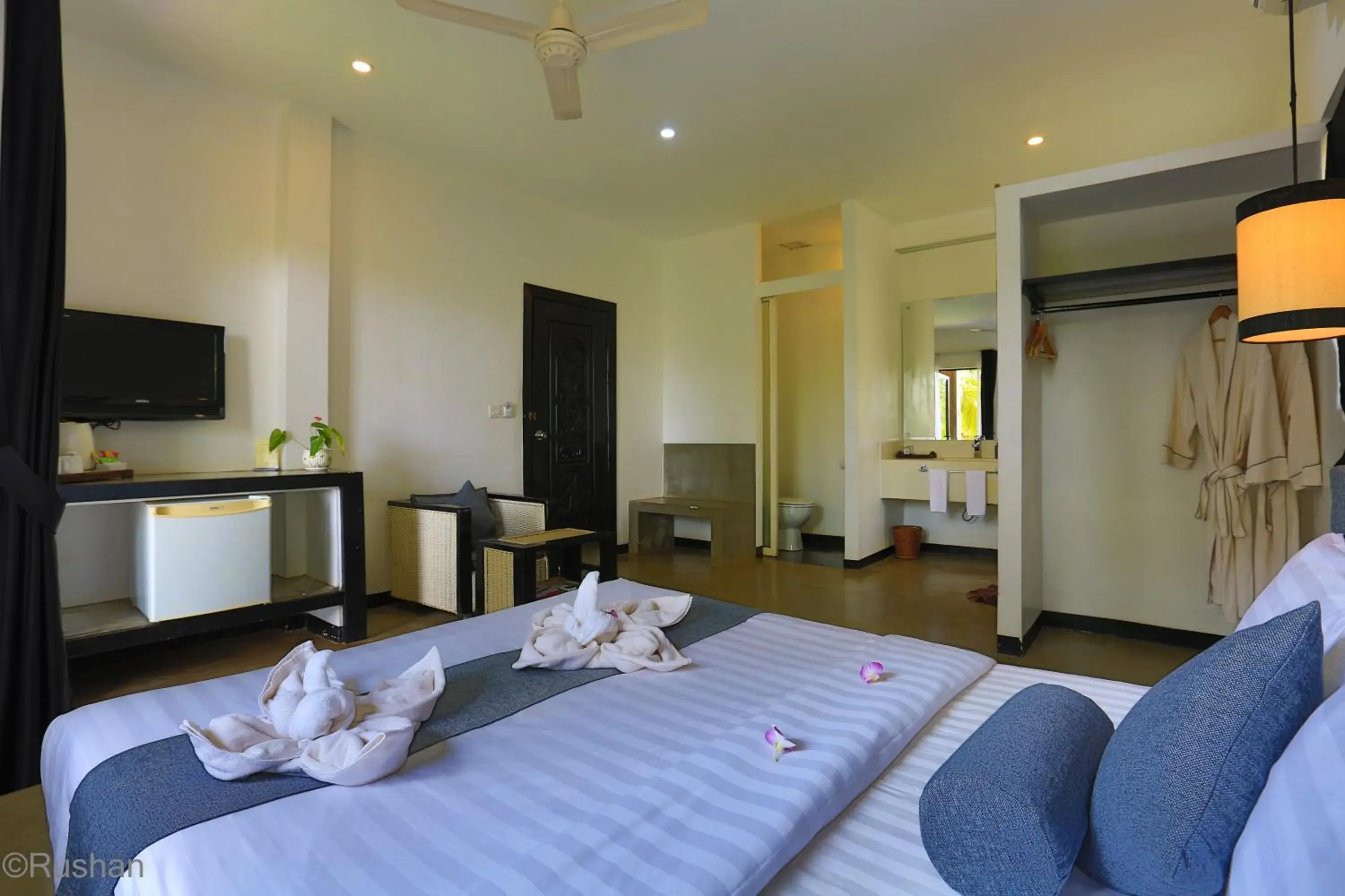 Bed in Apsara Greenland Boutique Villa & Resort Bed in Apsara Greenland Boutique Villa & Resort