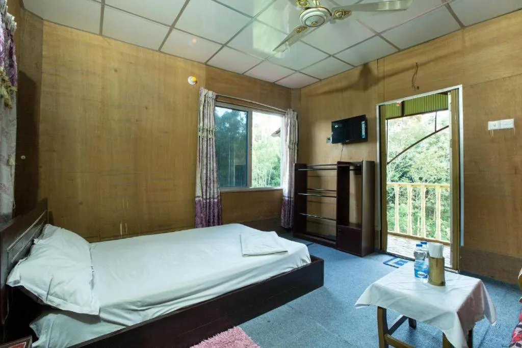 Fanush Resort
