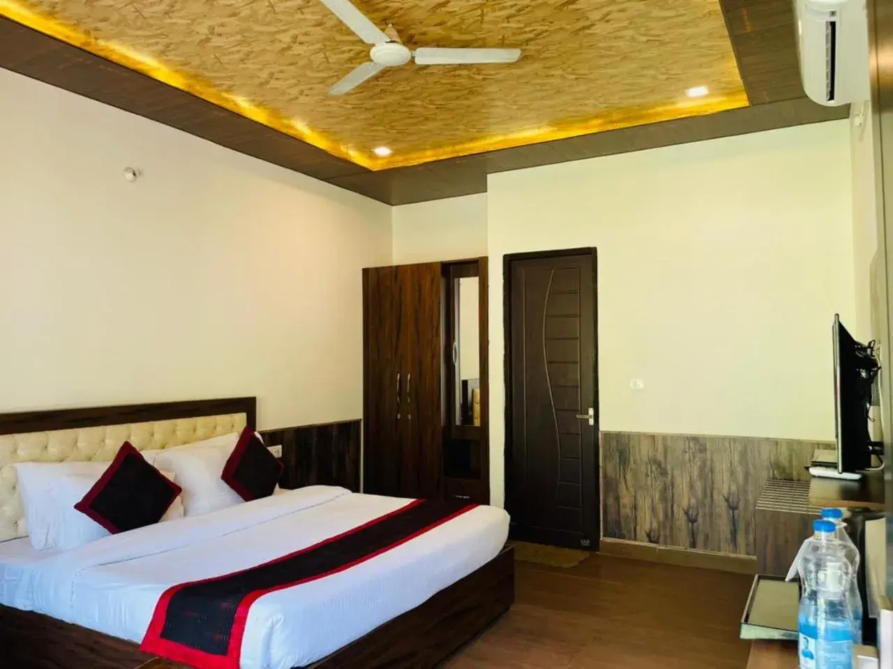 Bed in DLS MJ River Resort, Rishikesh Bed in DLS MJ River Resort, Rishikesh
