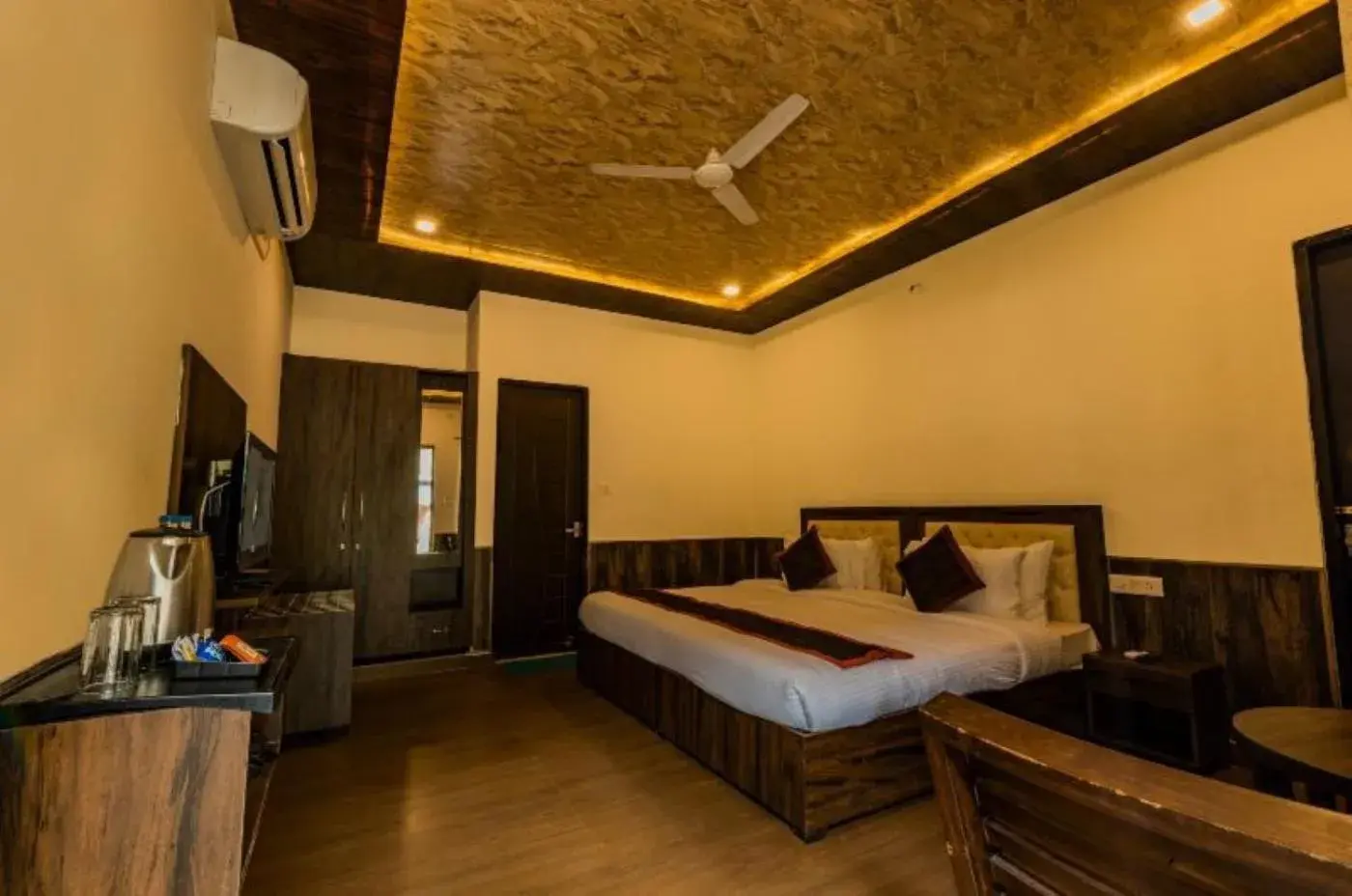 Bed in DLS MJ River Resort, Rishikesh Bed in DLS MJ River Resort, Rishikesh