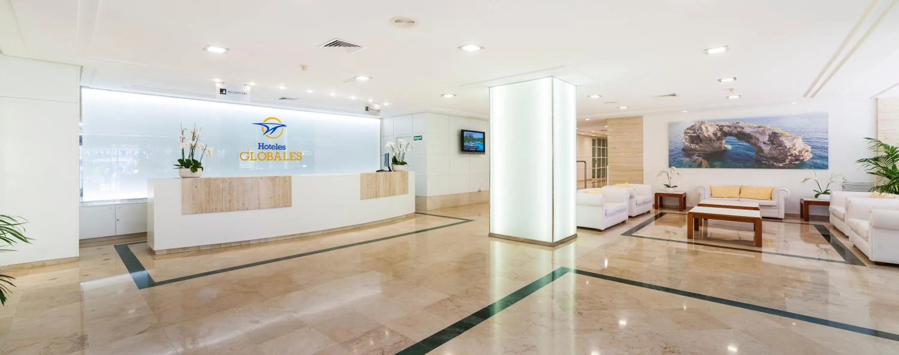Lobby or reception in Globales Pionero