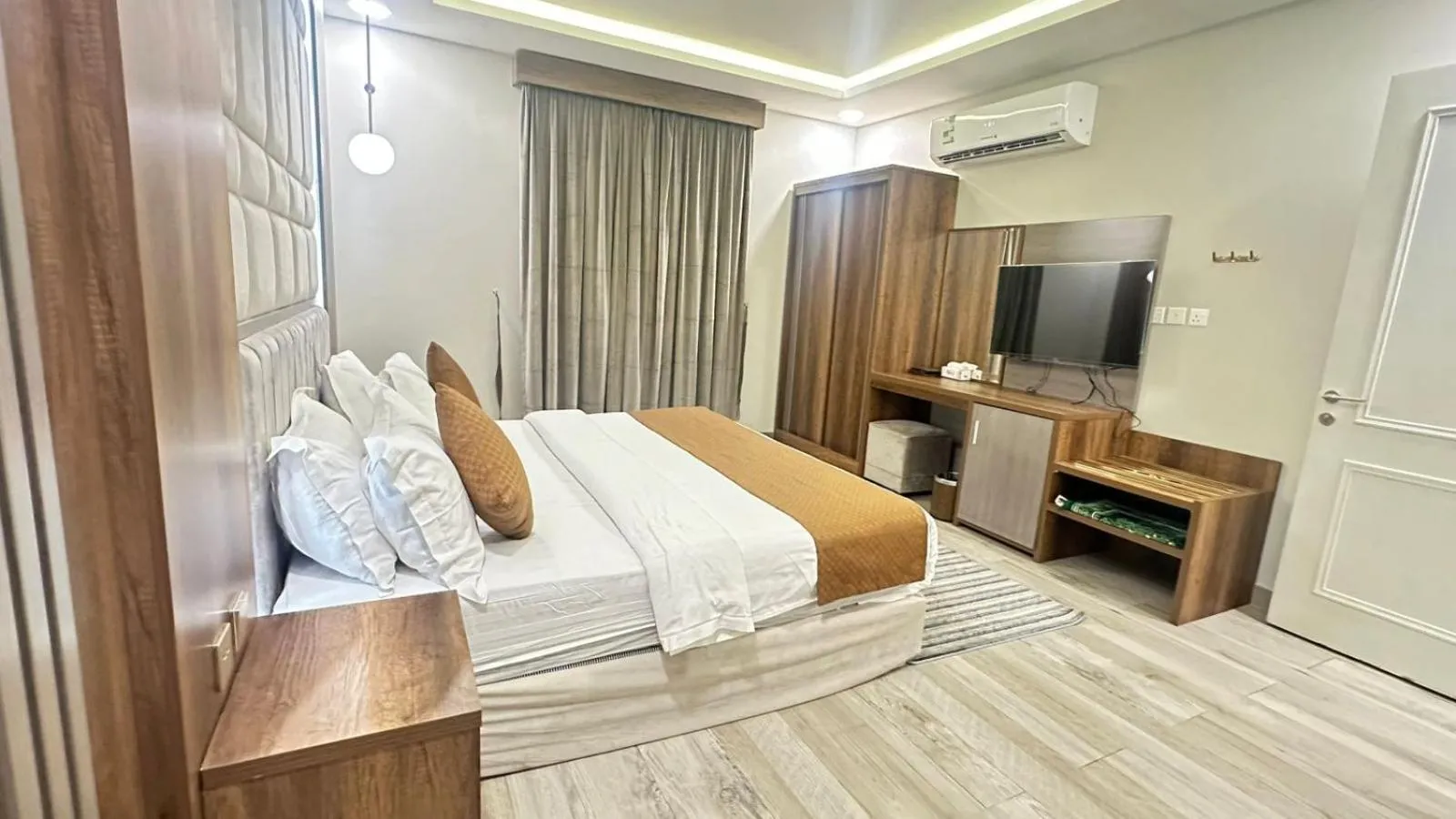 Two-Bedroom Apartment in الطيف المسافر للشقق المخدومة اقتصادي