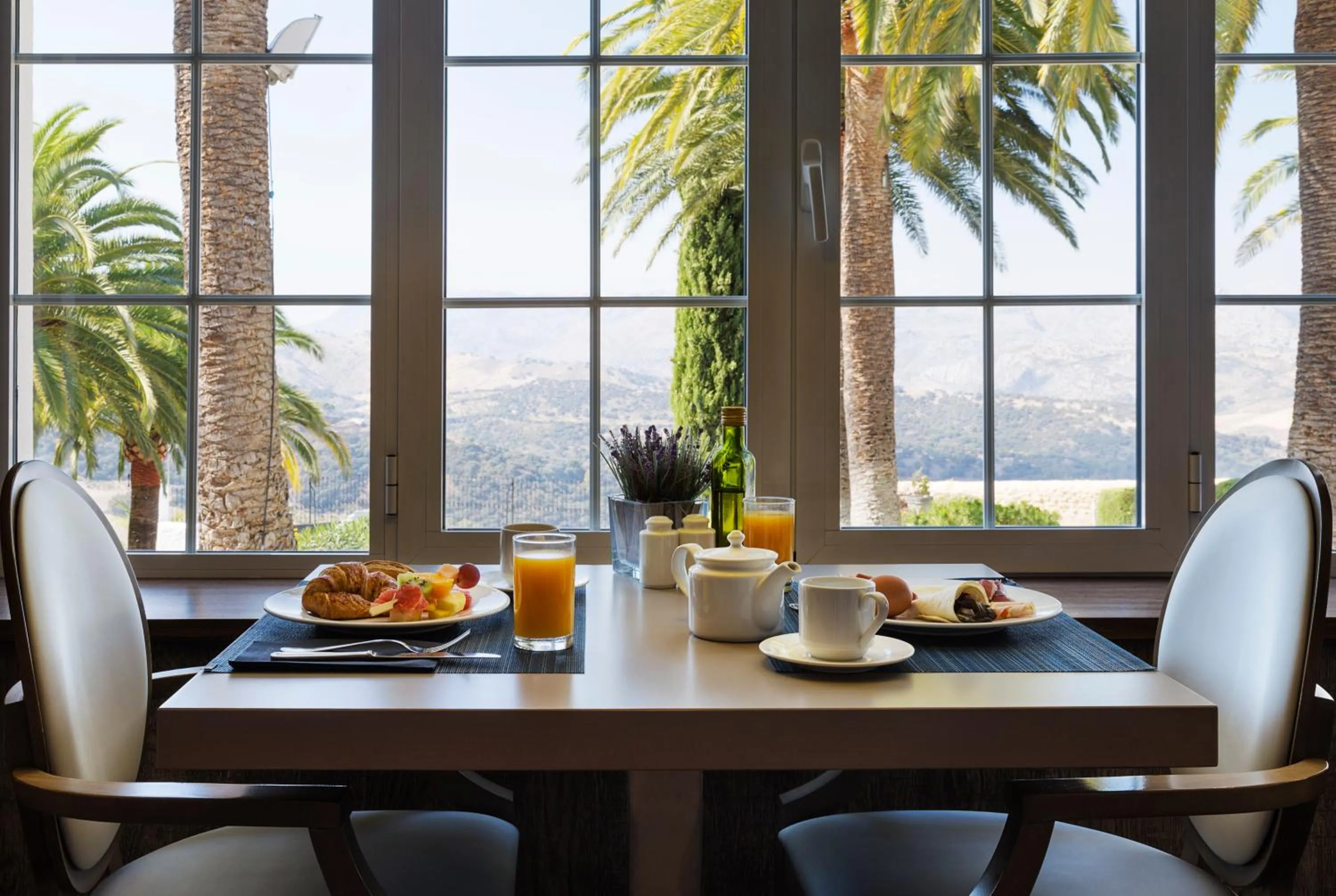 Dining area in Catalonia Reina Victoria
