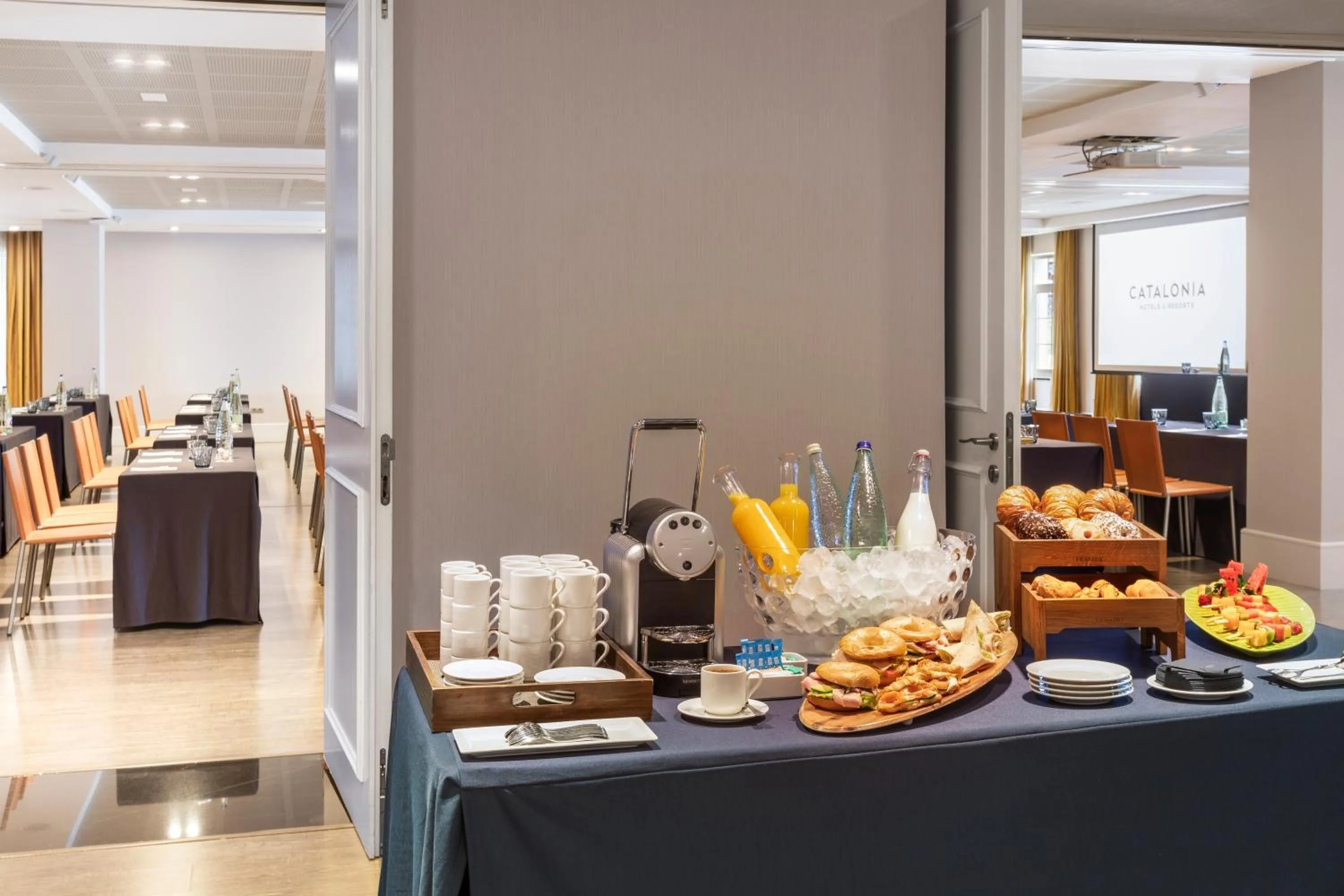 Food and drinks in Catalonia Reina Victoria