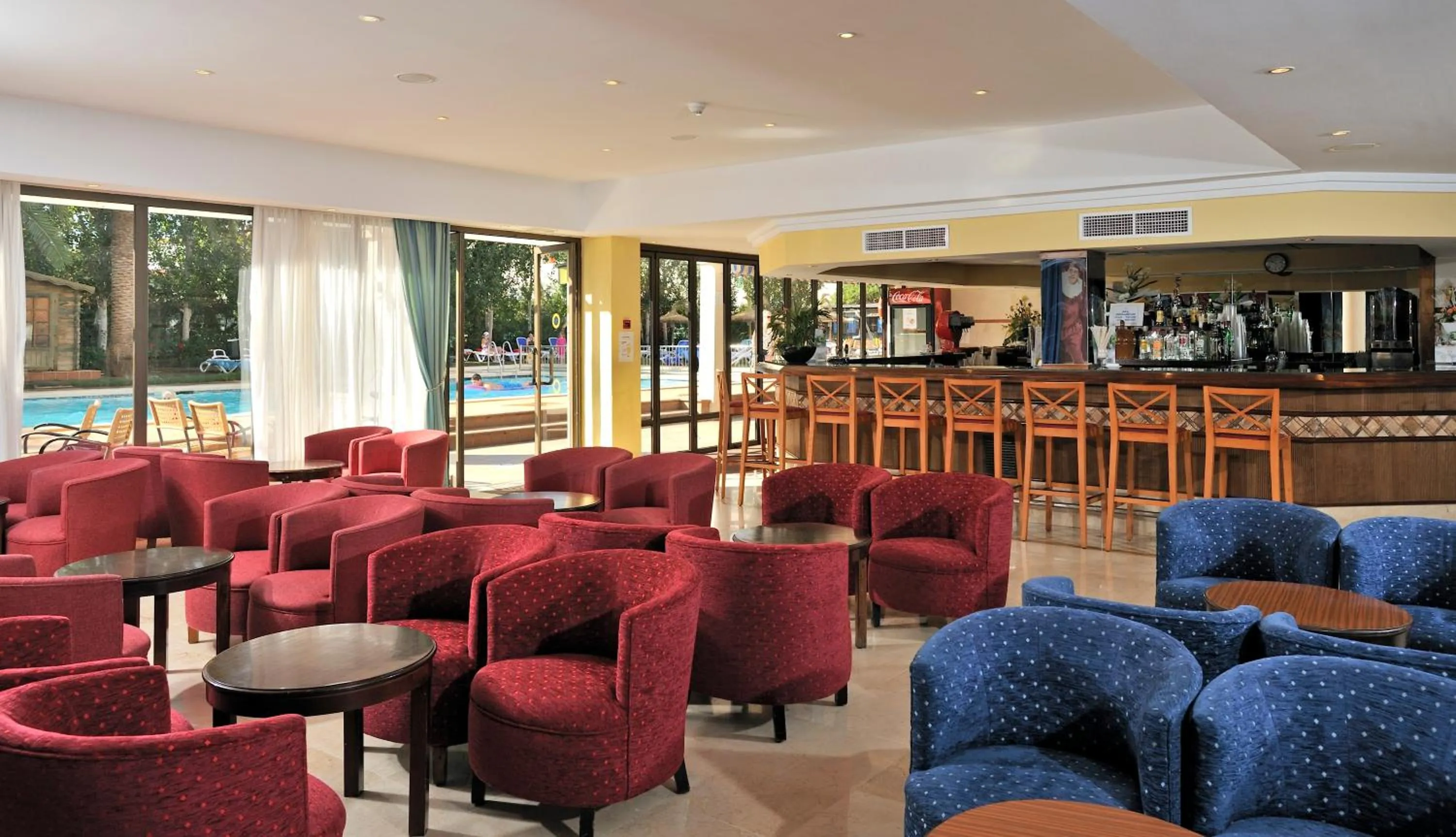 Lounge or bar in Globales Playa Santa Ponsa
