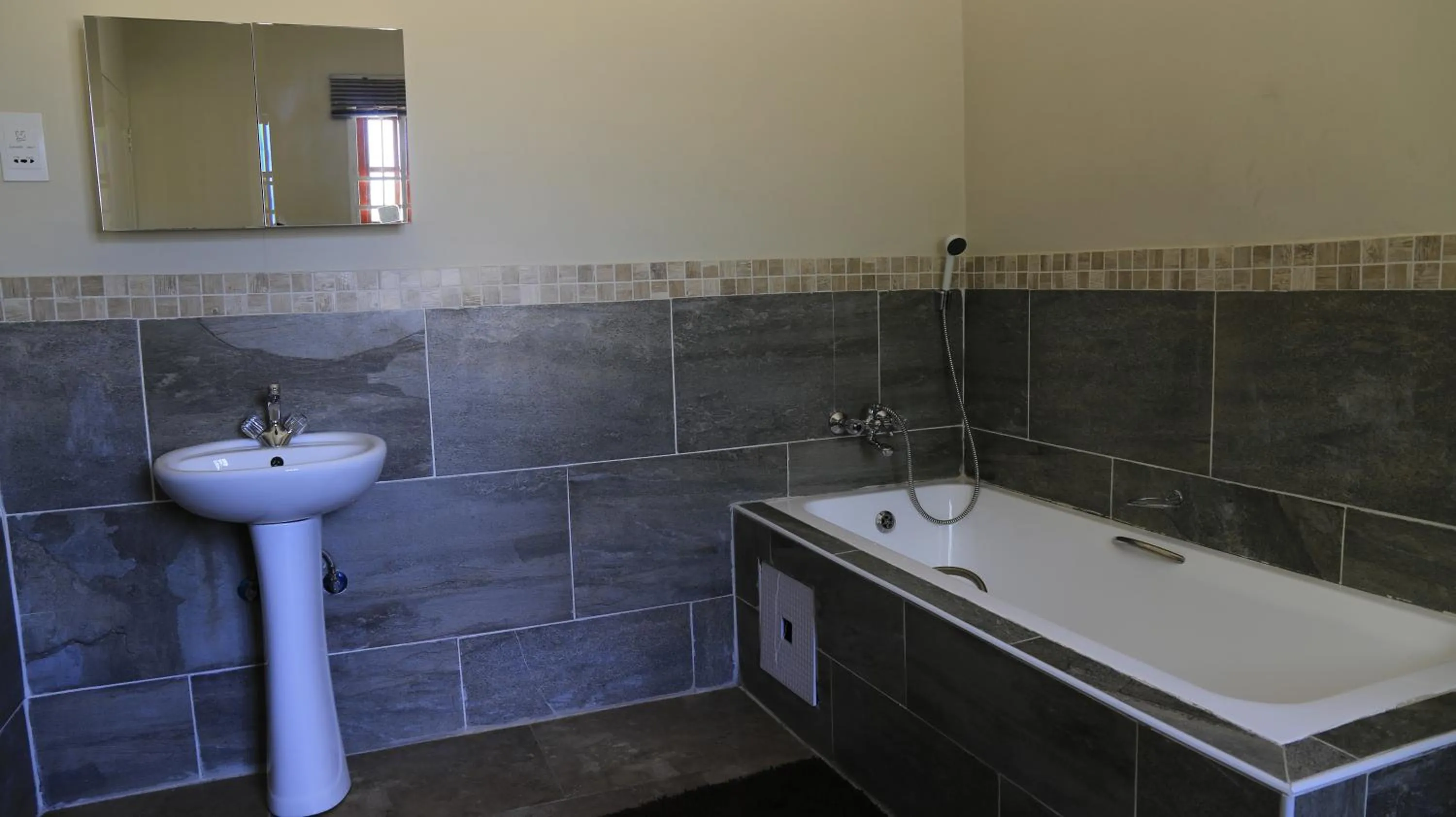 Bath in Haithoms Guesthouse