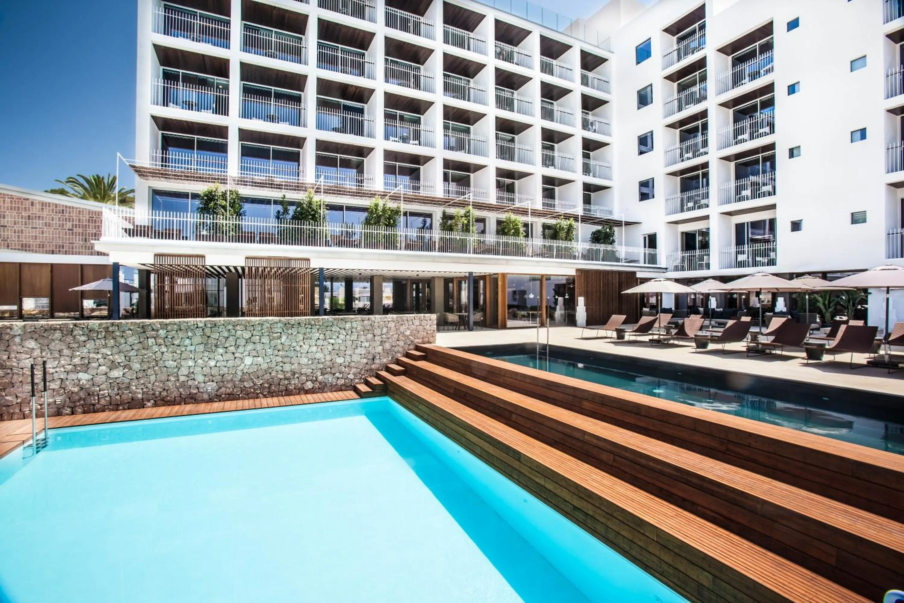 Swimming pool in Ocean Drive Talamanca