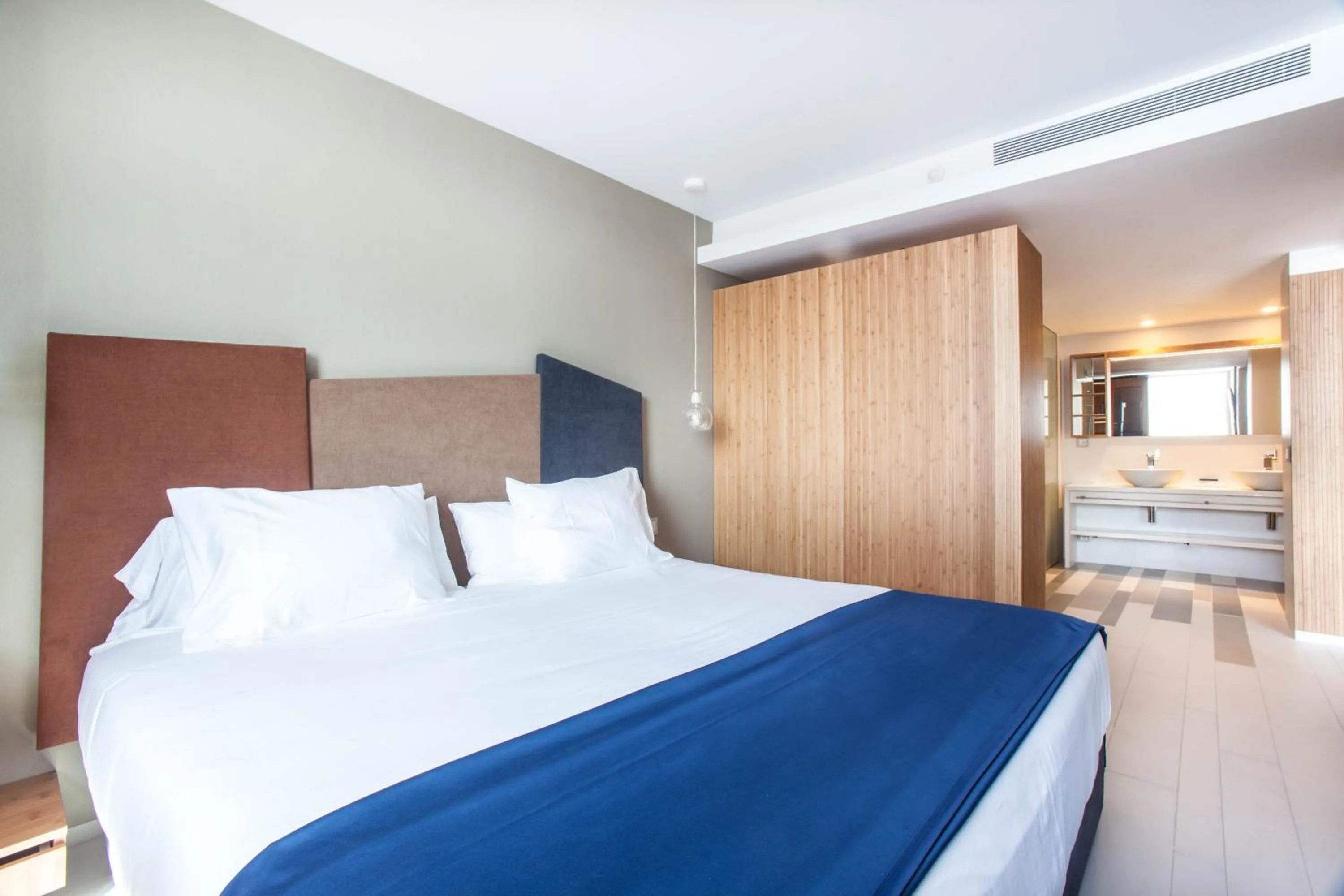 Bed in Ocean Drive Talamanca