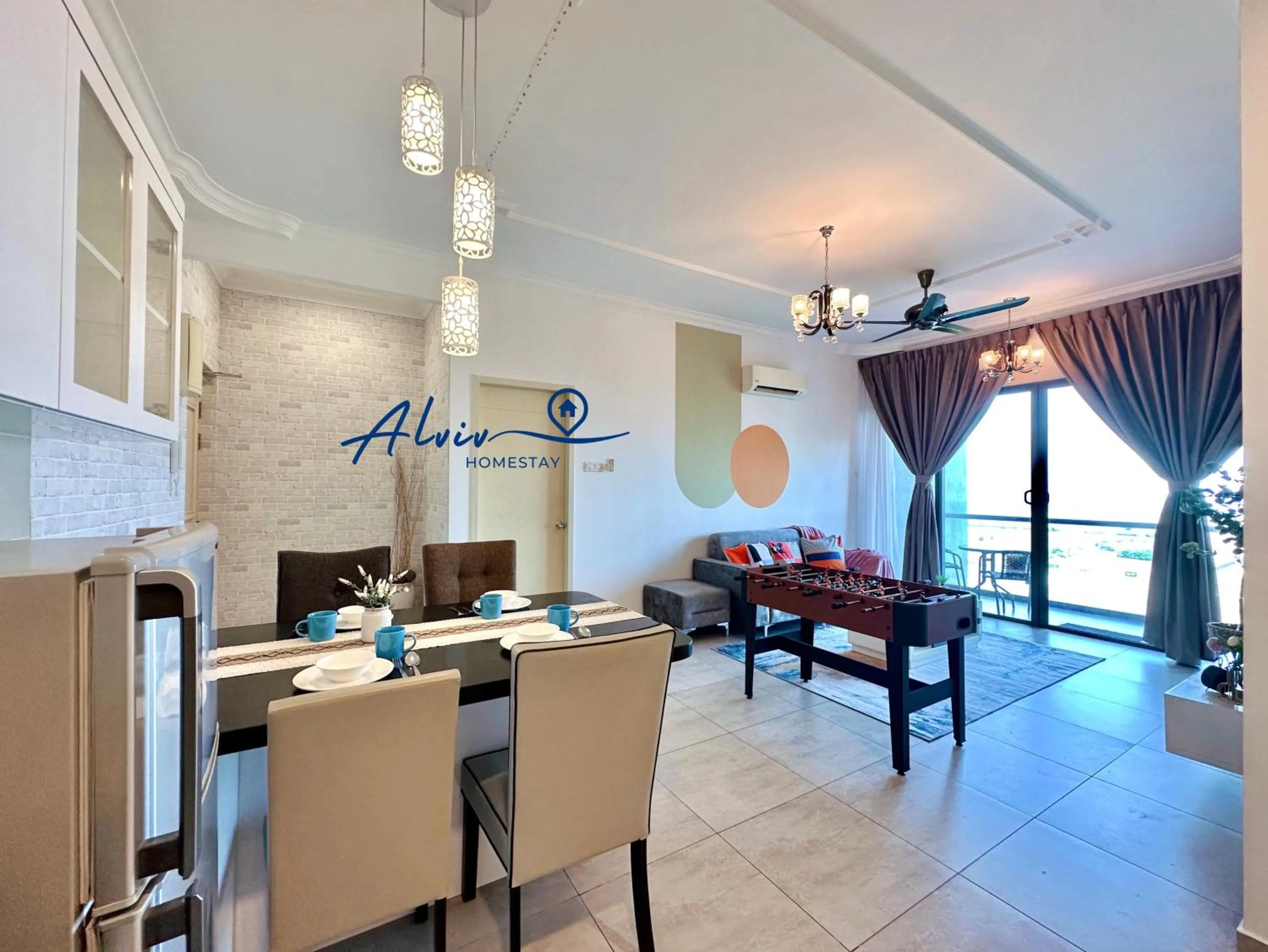 Dining area in Atlantis Melaka I 5-11pax I 5min JonkerSt By Alviv Management