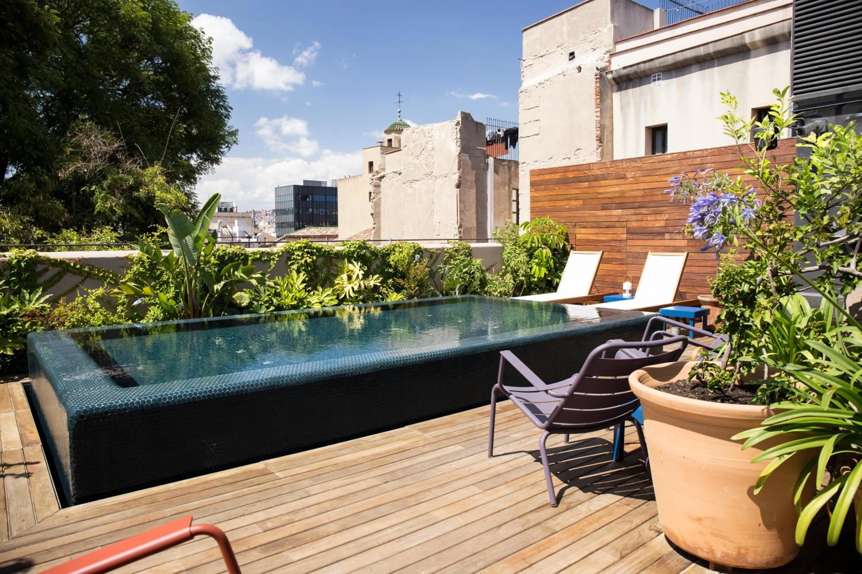 Swimming pool in Hotel Neri – Relais & Chateaux