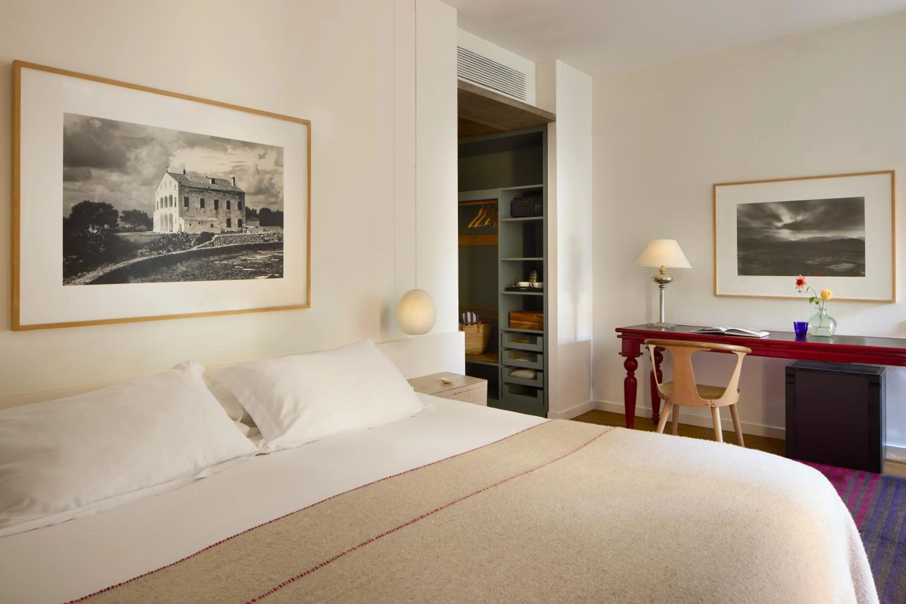 Bedroom, Bed in Hotel Neri – Relais & Chateaux