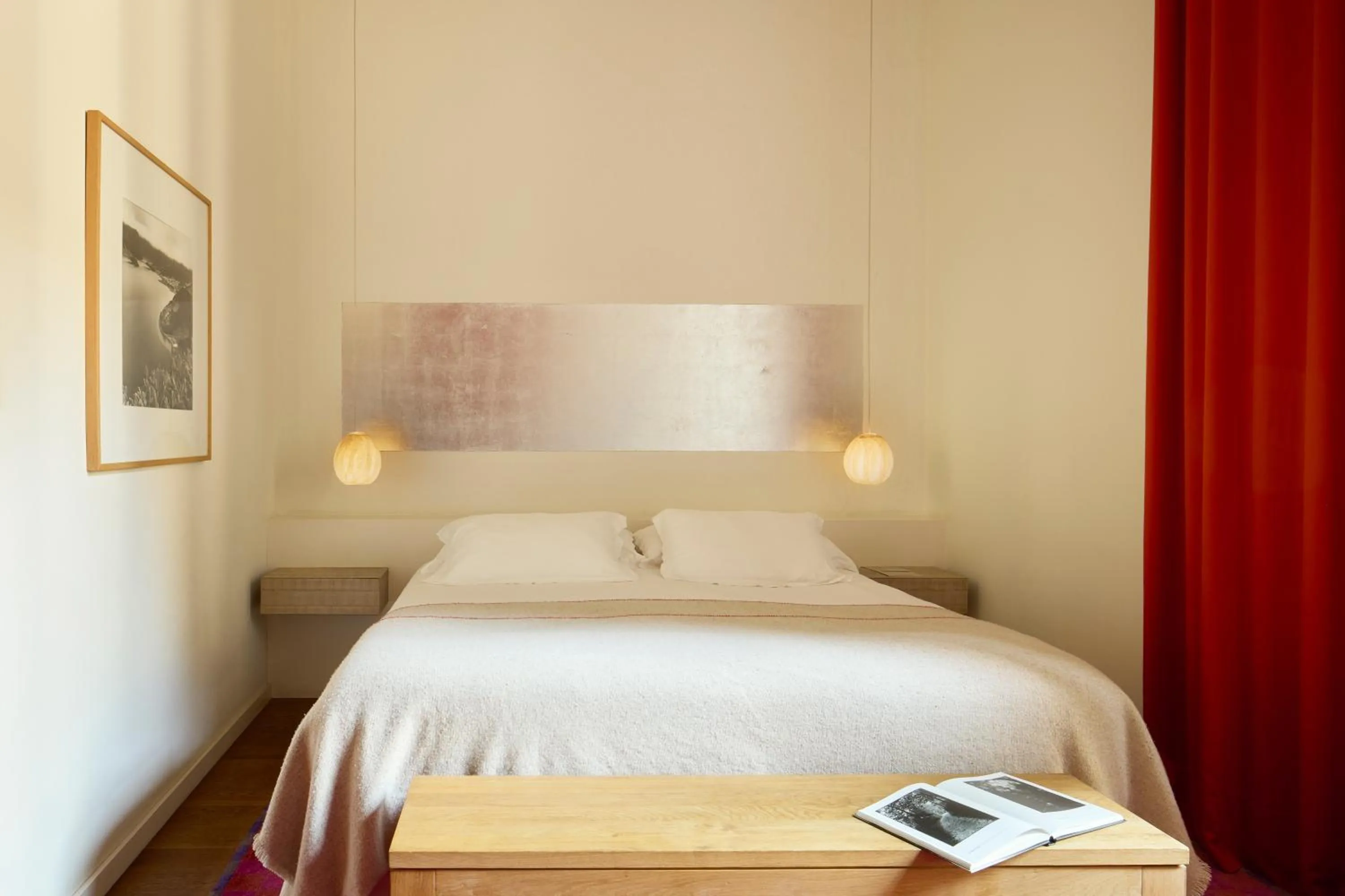 Bedroom, Bed in Hotel Neri – Relais & Chateaux