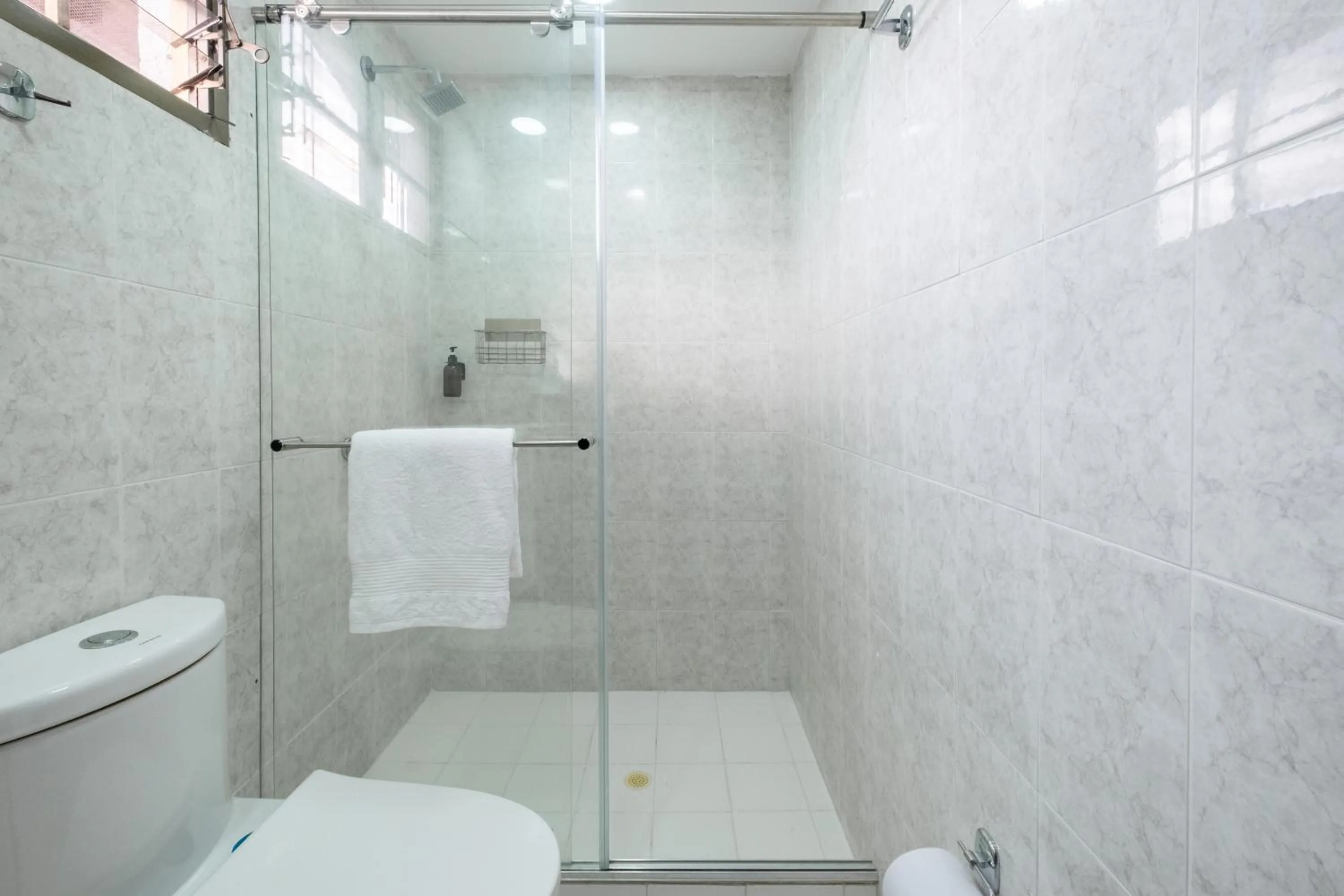 Shower in Hotel Chalet La Sofia by Majuva