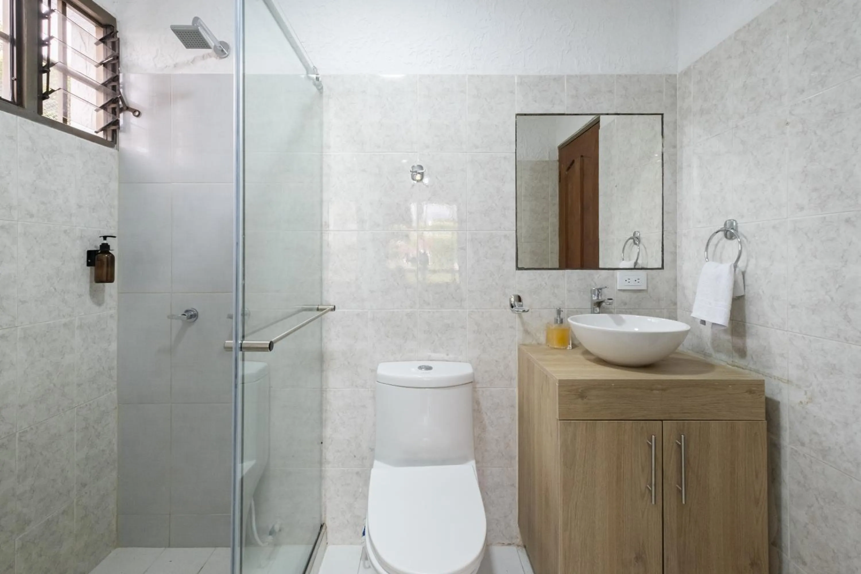 Shower in Hotel Chalet La Sofia by Majuva