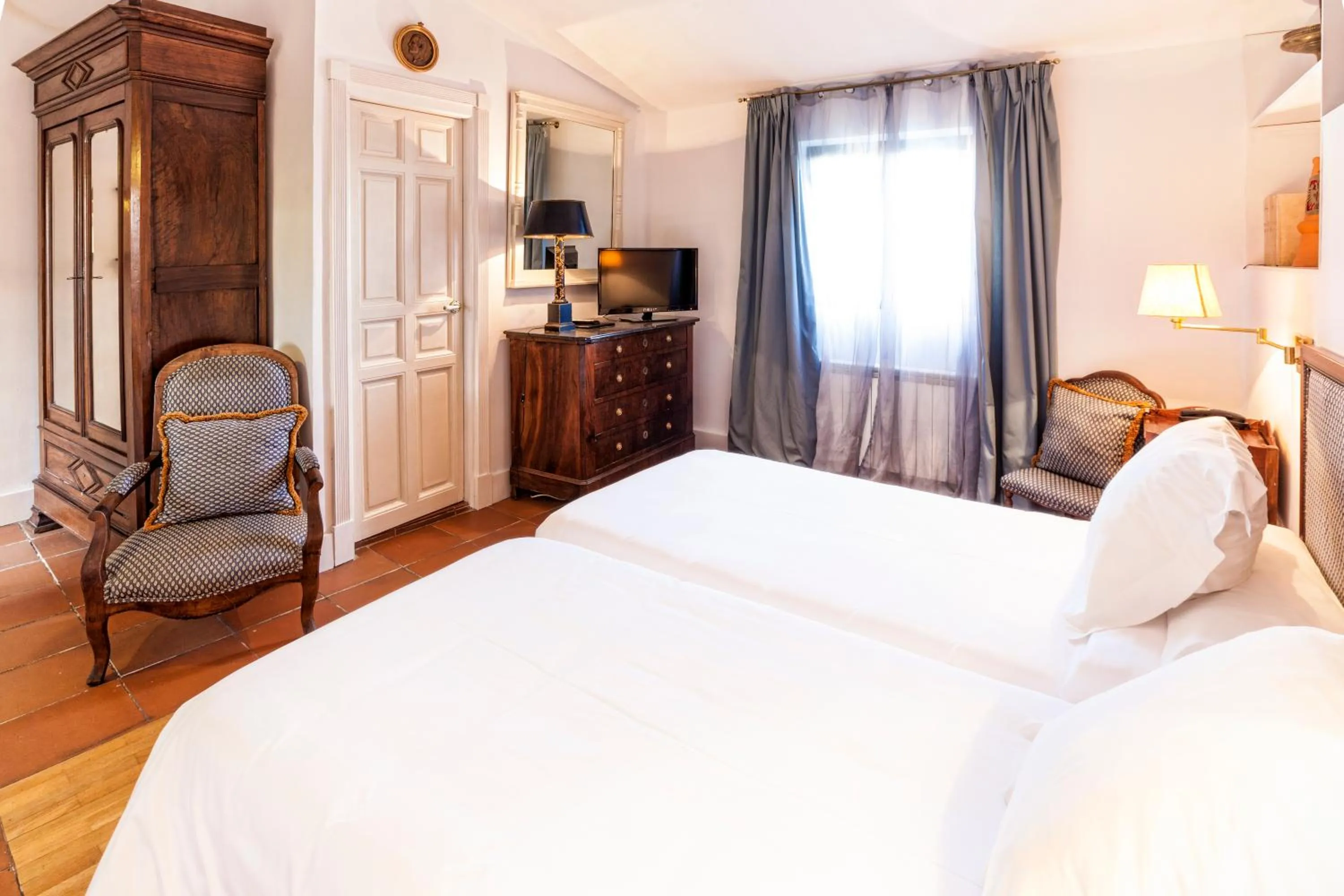 Bed in Hotel Spa Salinas de Imón