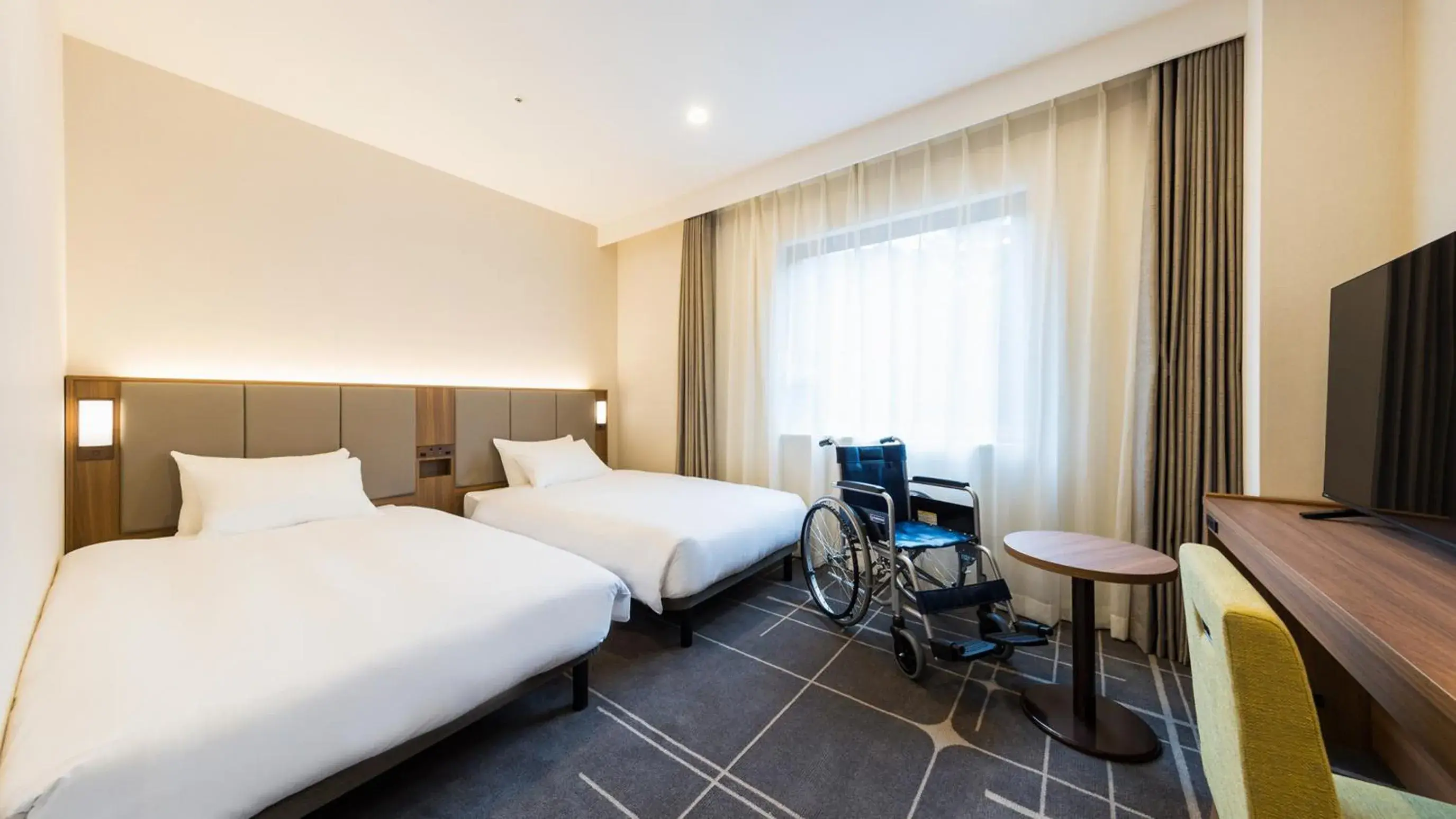 Bed in JR-East Hotel Mets Mejiro Bed in JR-East Hotel Mets Mejiro