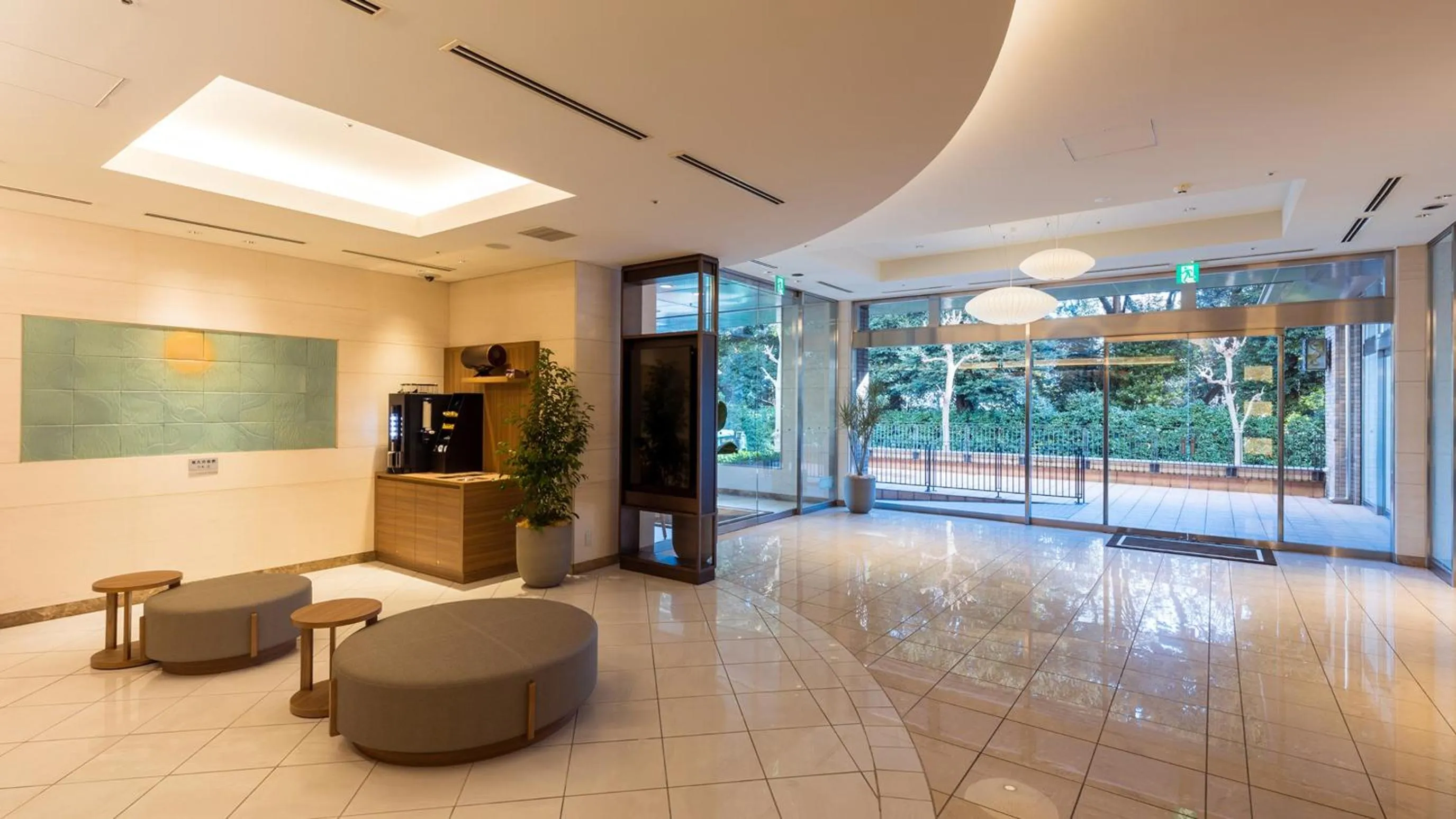 JR-East Hotel Mets Mejiro