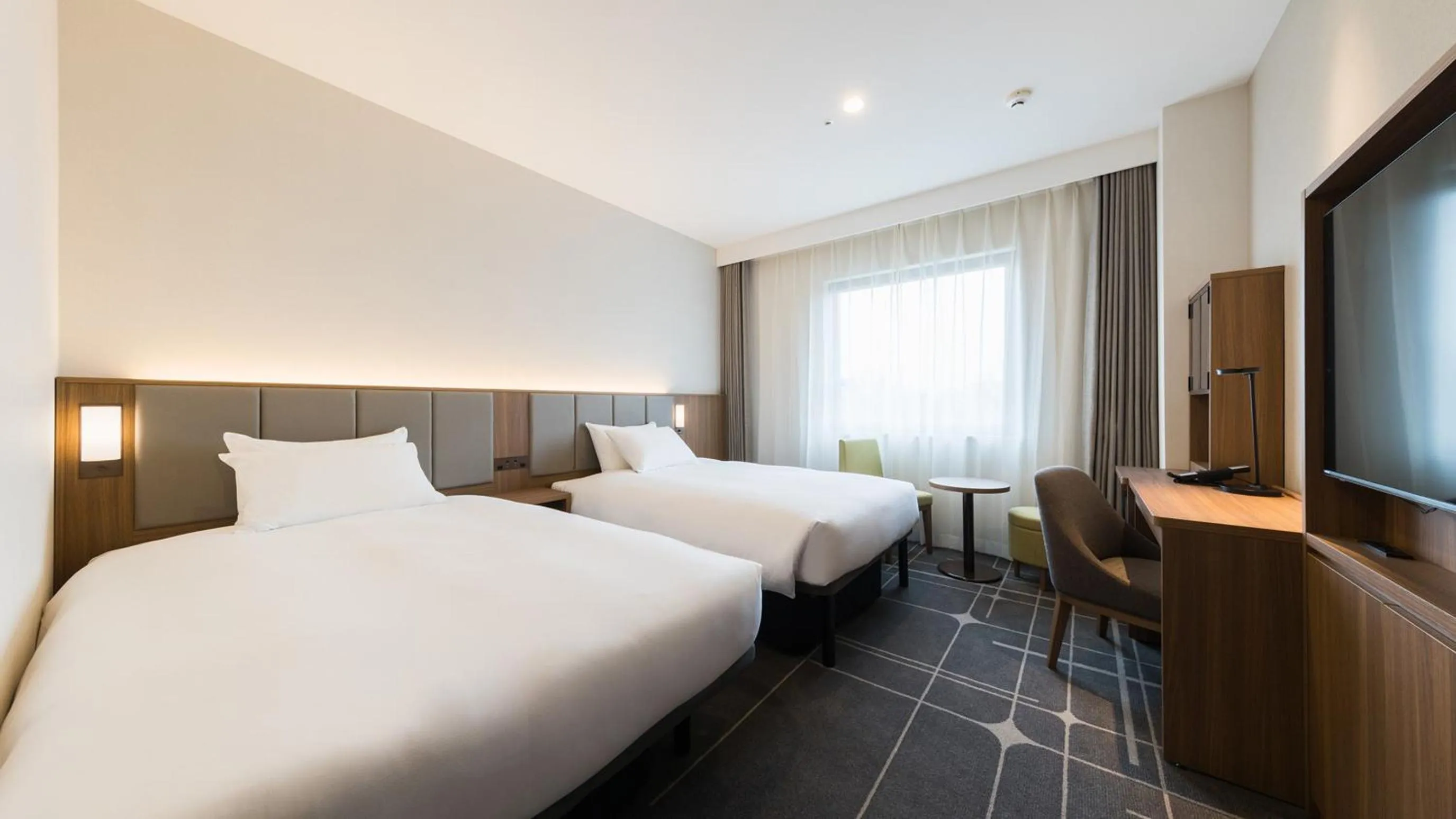 Bed in JR-East Hotel Mets Mejiro