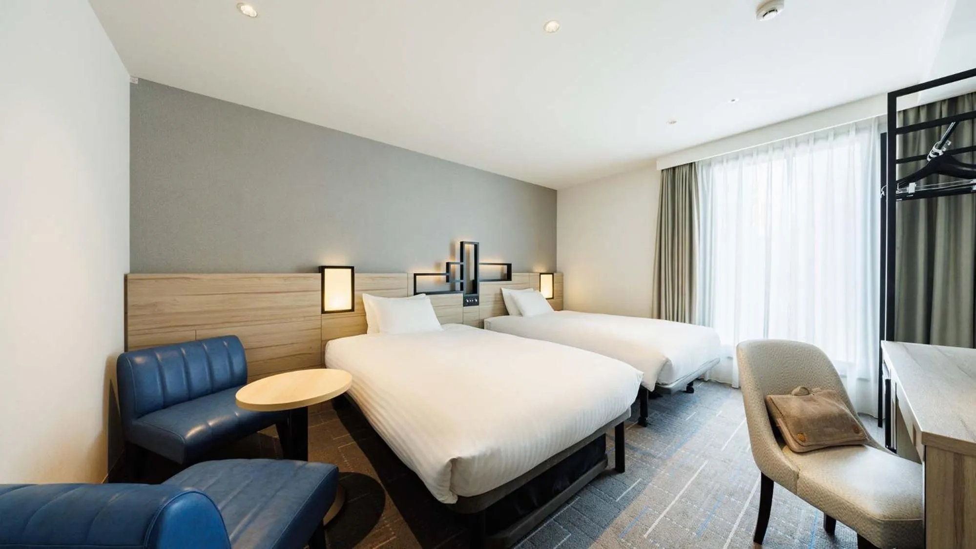 Bed in JR East Hotel Mets Premier Gotanda