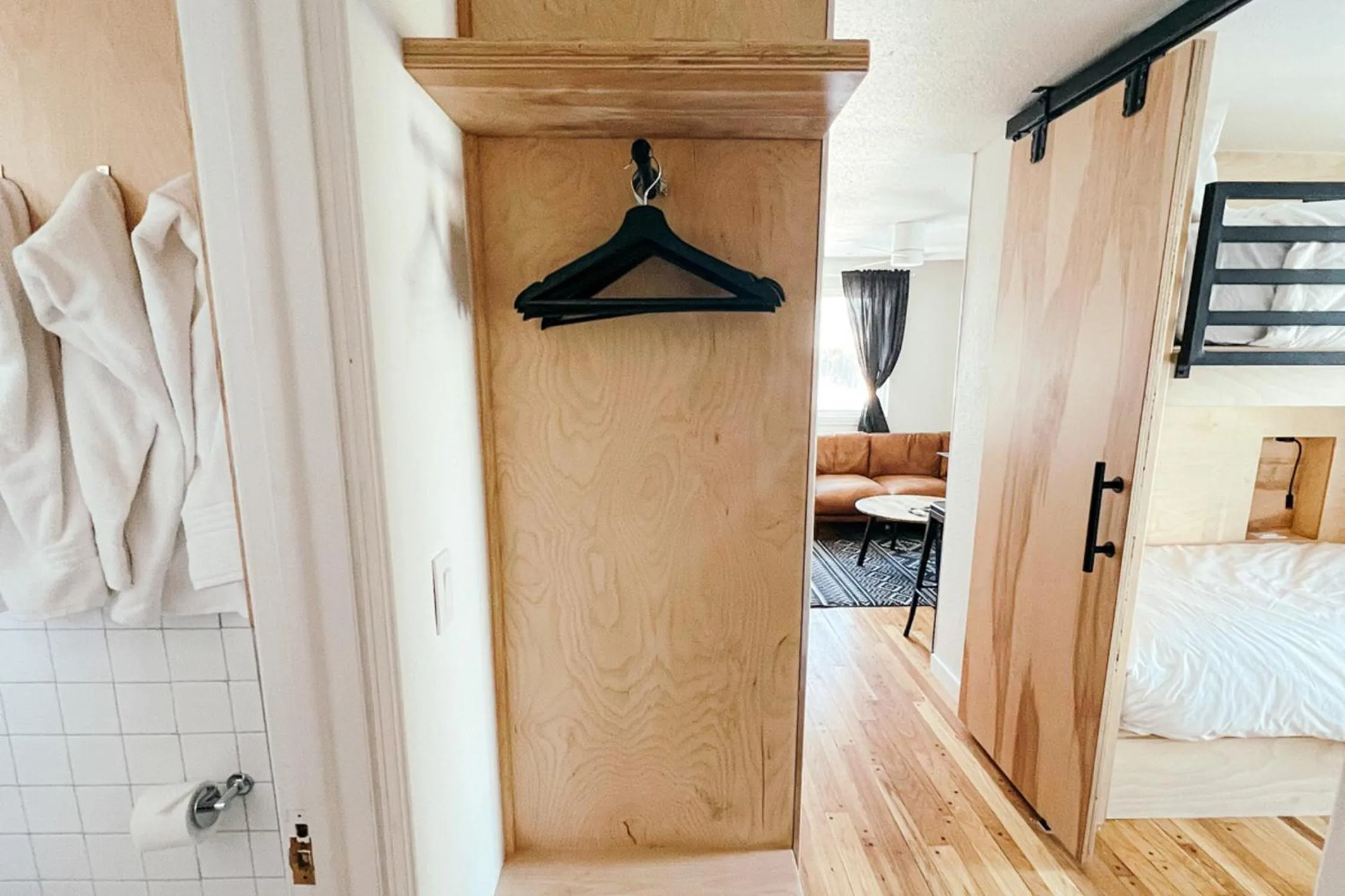 wardrobe, Bed in The Timberline