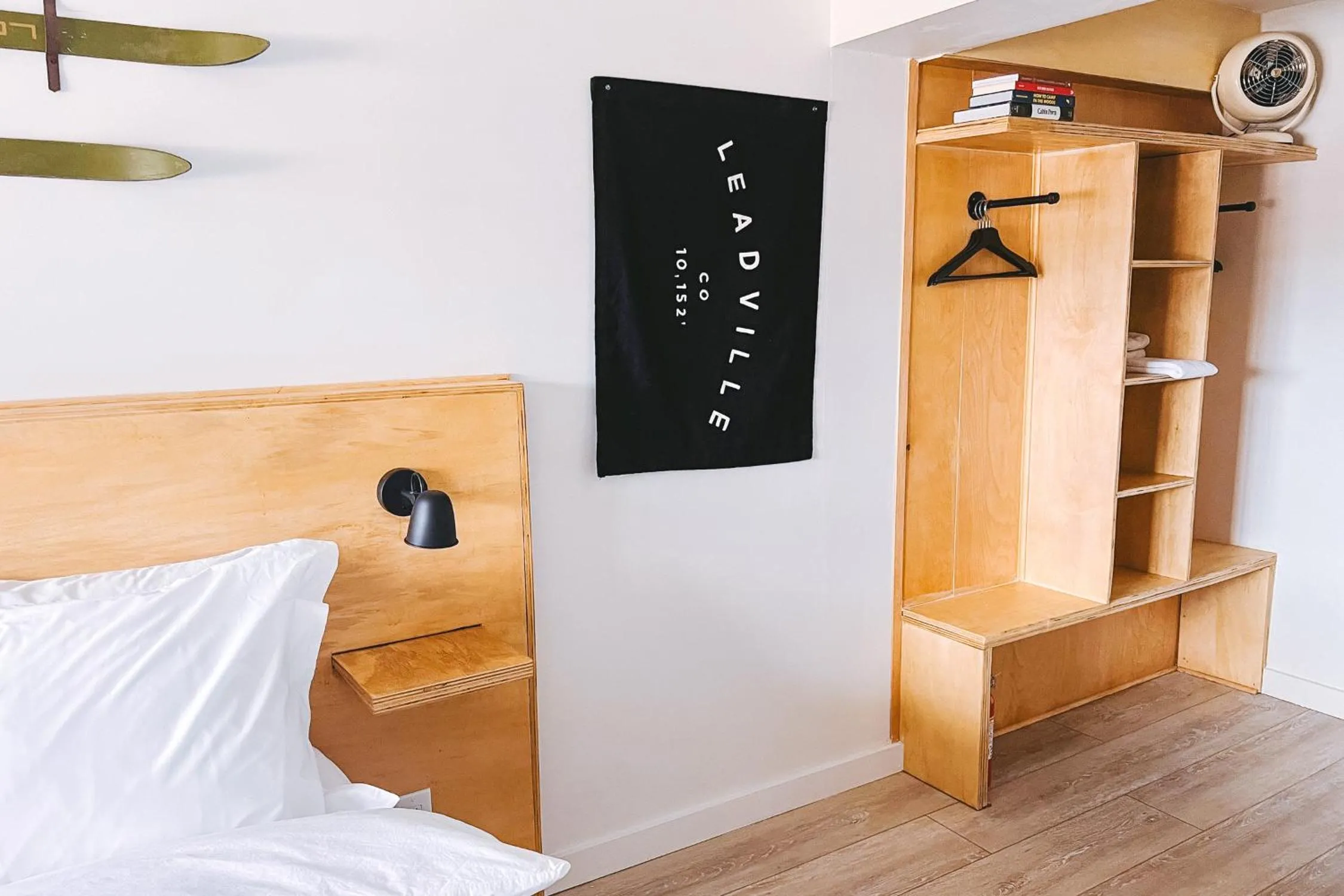 wardrobe, Bed in The Timberline