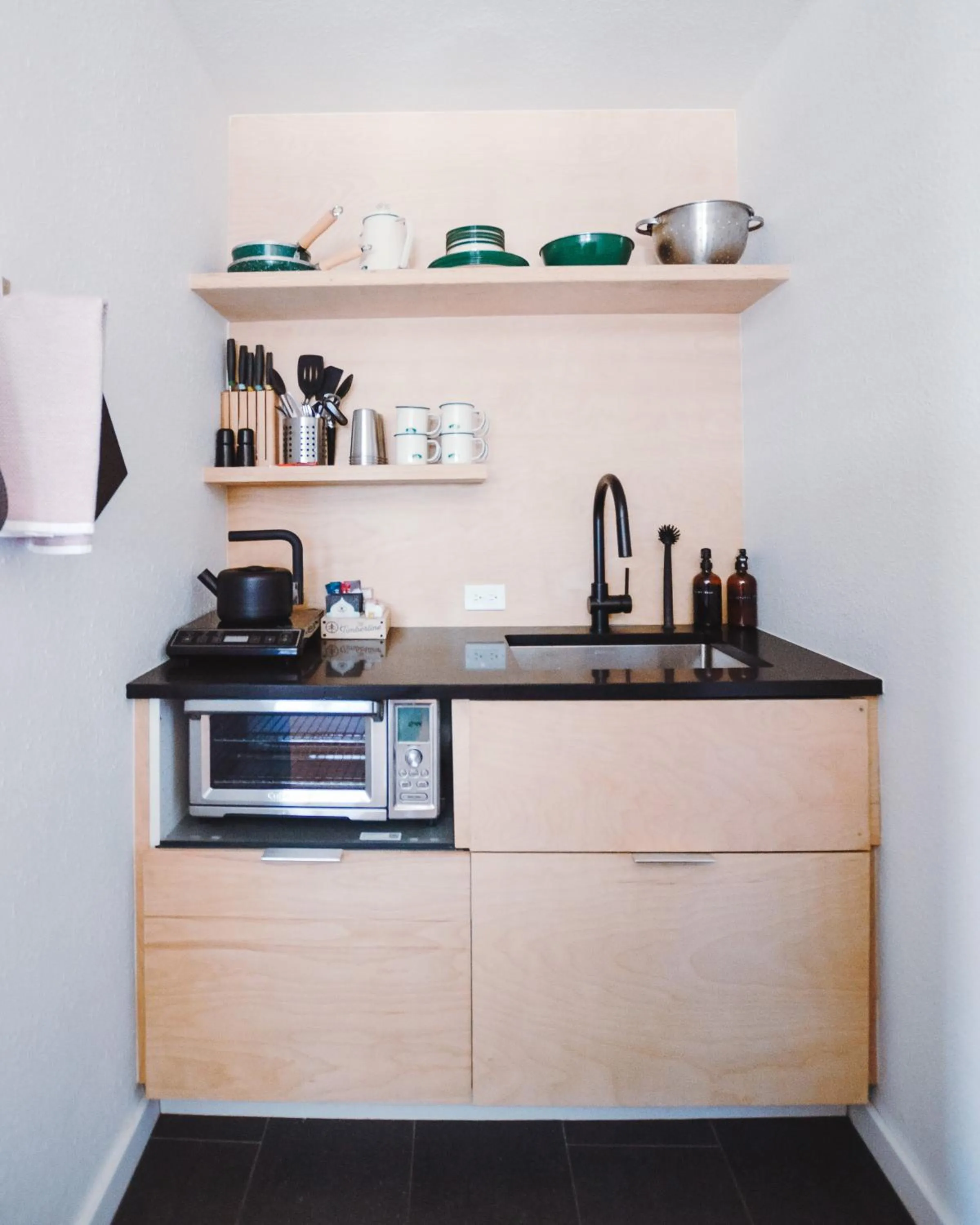 Kitchen or kitchenette in The Timberline