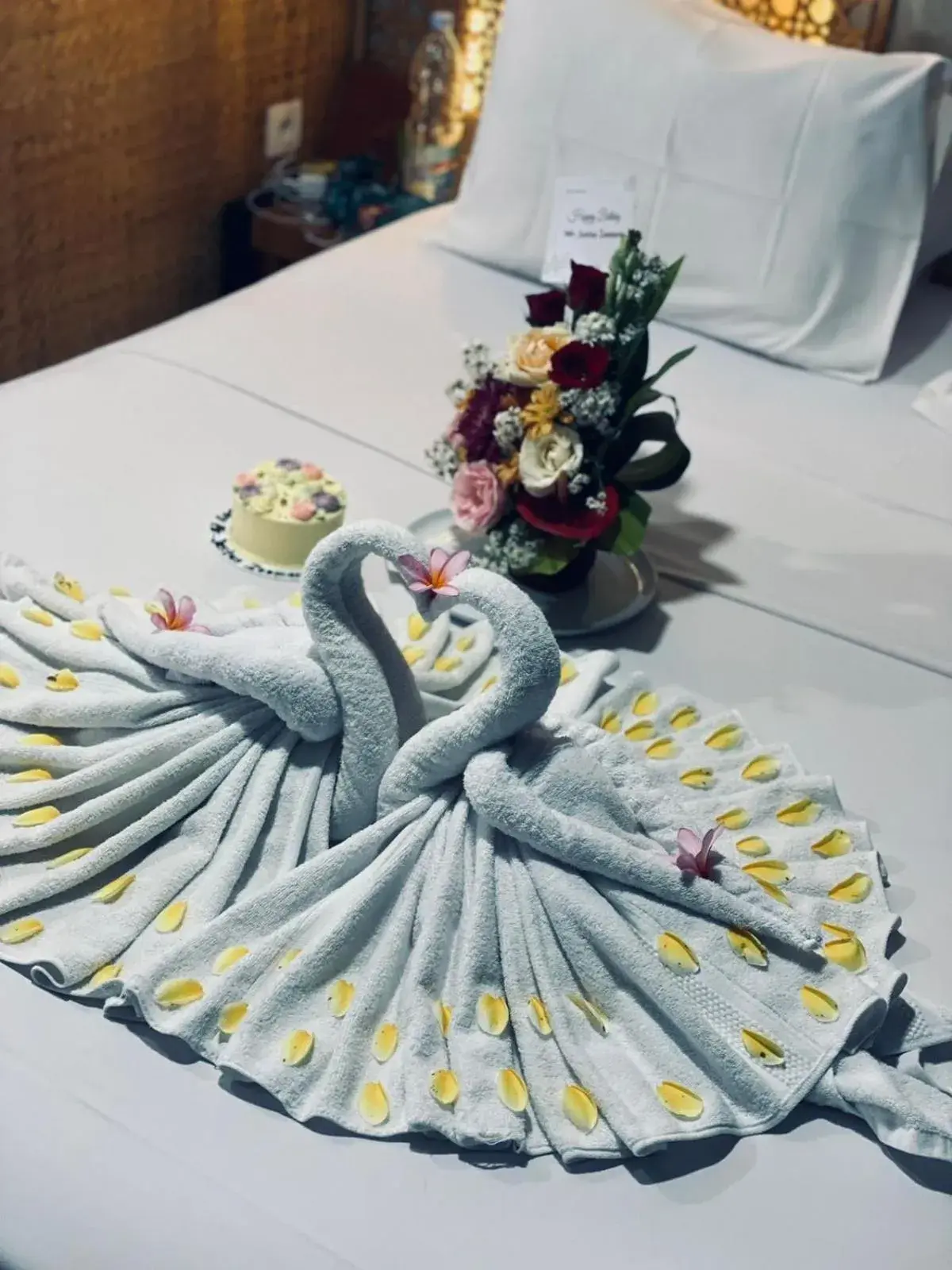 Bed in Sampara Ubud with Mindrum Group Bed in Sampara Ubud with Mindrum Group