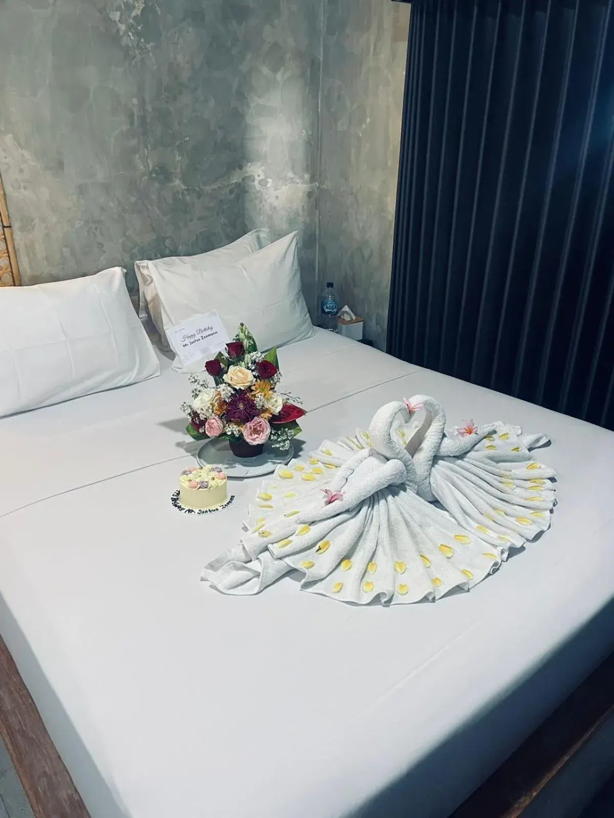 Bed in Sampara Ubud with Mindrum Group Bed in Sampara Ubud with Mindrum Group