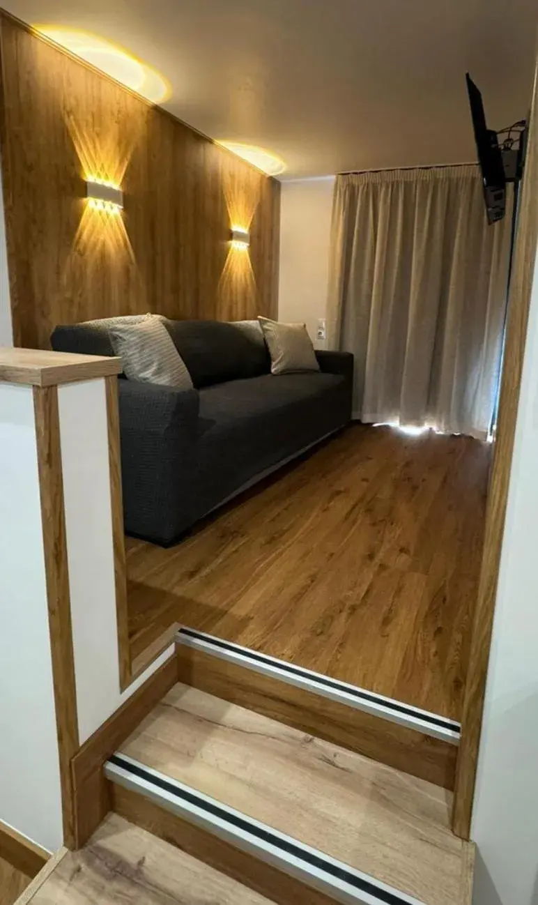 Living room in Hotel Medicis Living room in Hotel Medicis