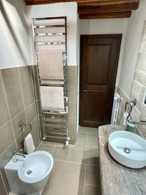 Tuscan Escape Luxury 2 bedroom apartment with pool