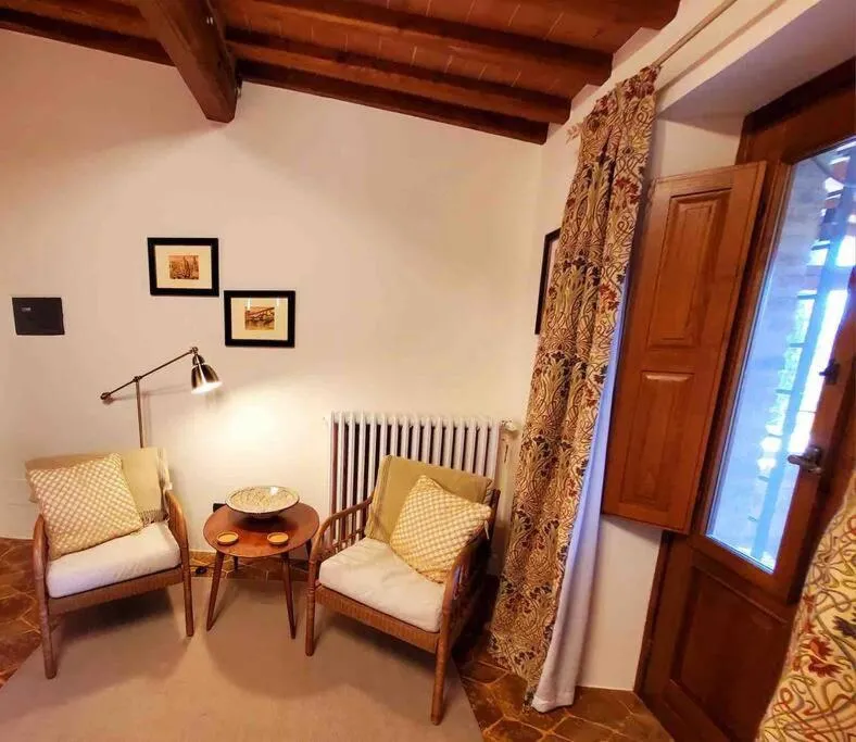 Tuscan Escape Luxury 2 bedroom apartment with pool